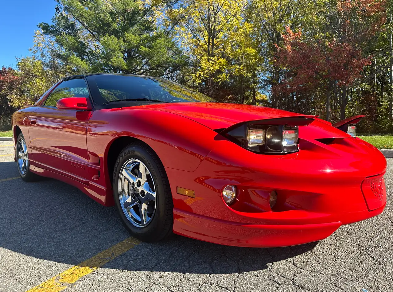 Pontiac Firebird photo Pontiac Firebird
