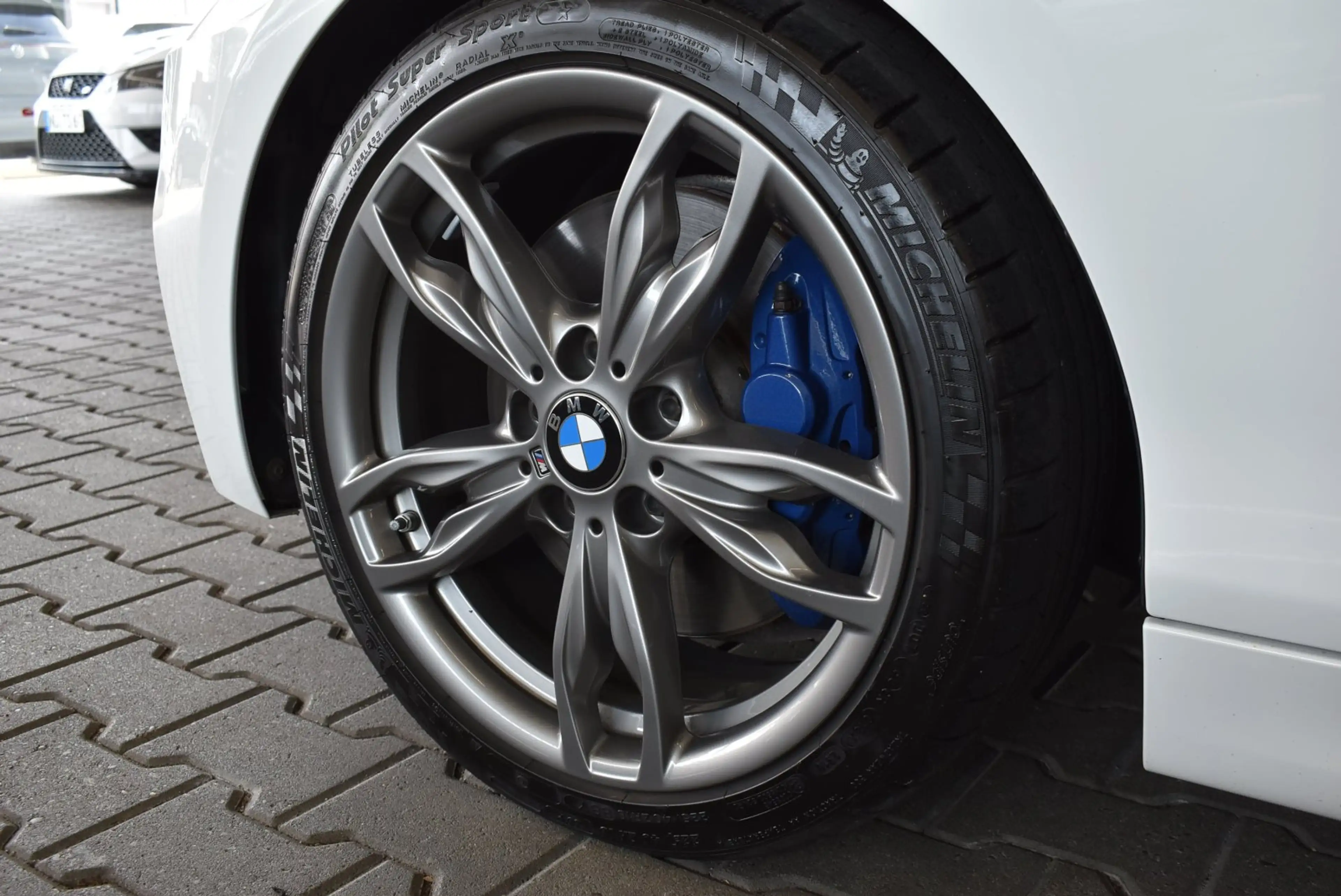 BMW M2 40i Coupé Automatik Schiebedach ohne OPF — photo 2