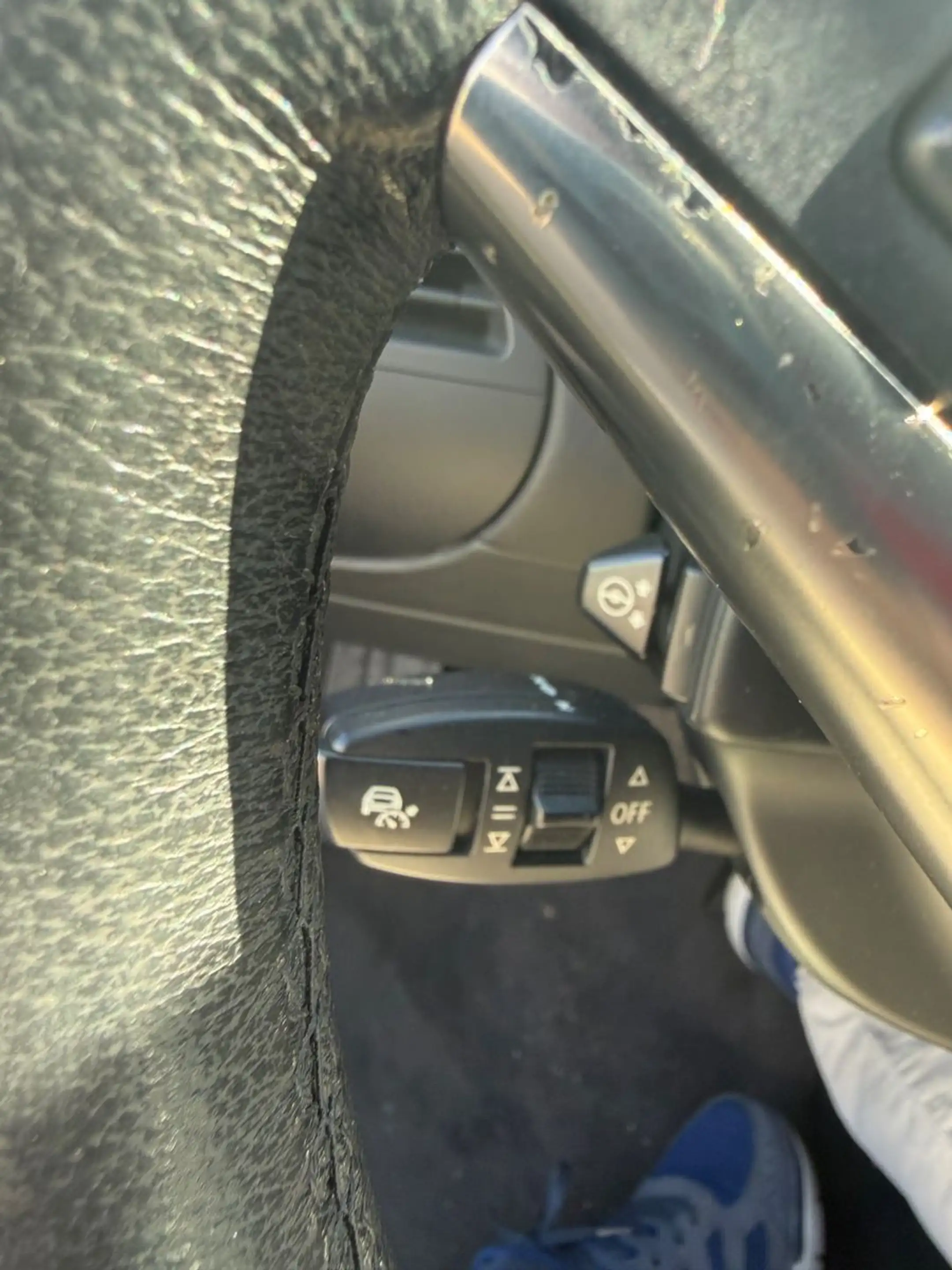 BMW 630 i Cabriolet Automatik Vollleder Navi Prof. — photo 22