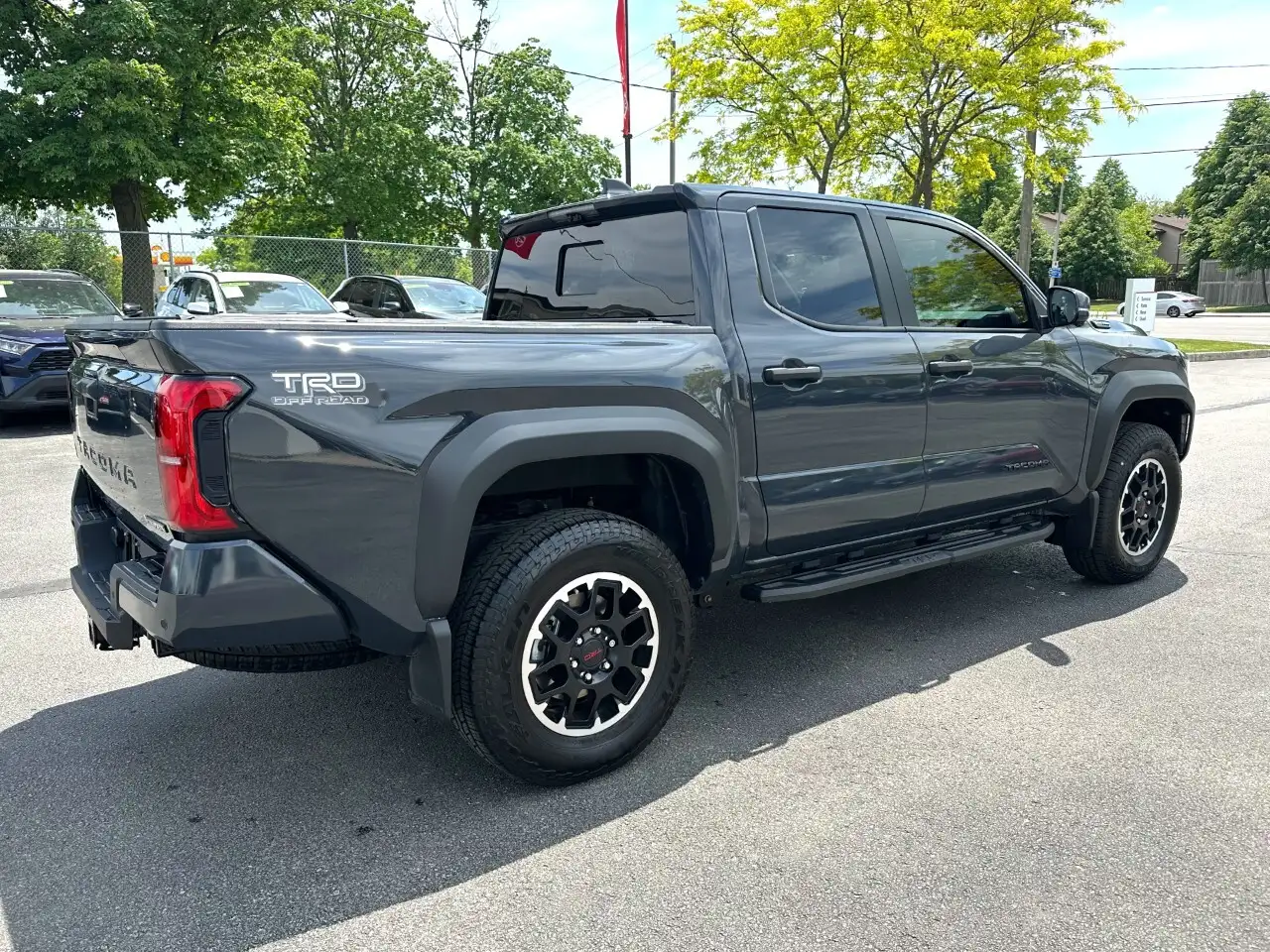 Toyota Tacoma снимка Toyota Tacoma
