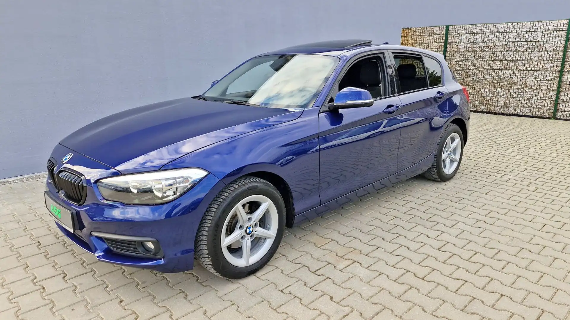 BMW 118 i Advantage Automatik / Schiebe-Hebedach Bleu - 1