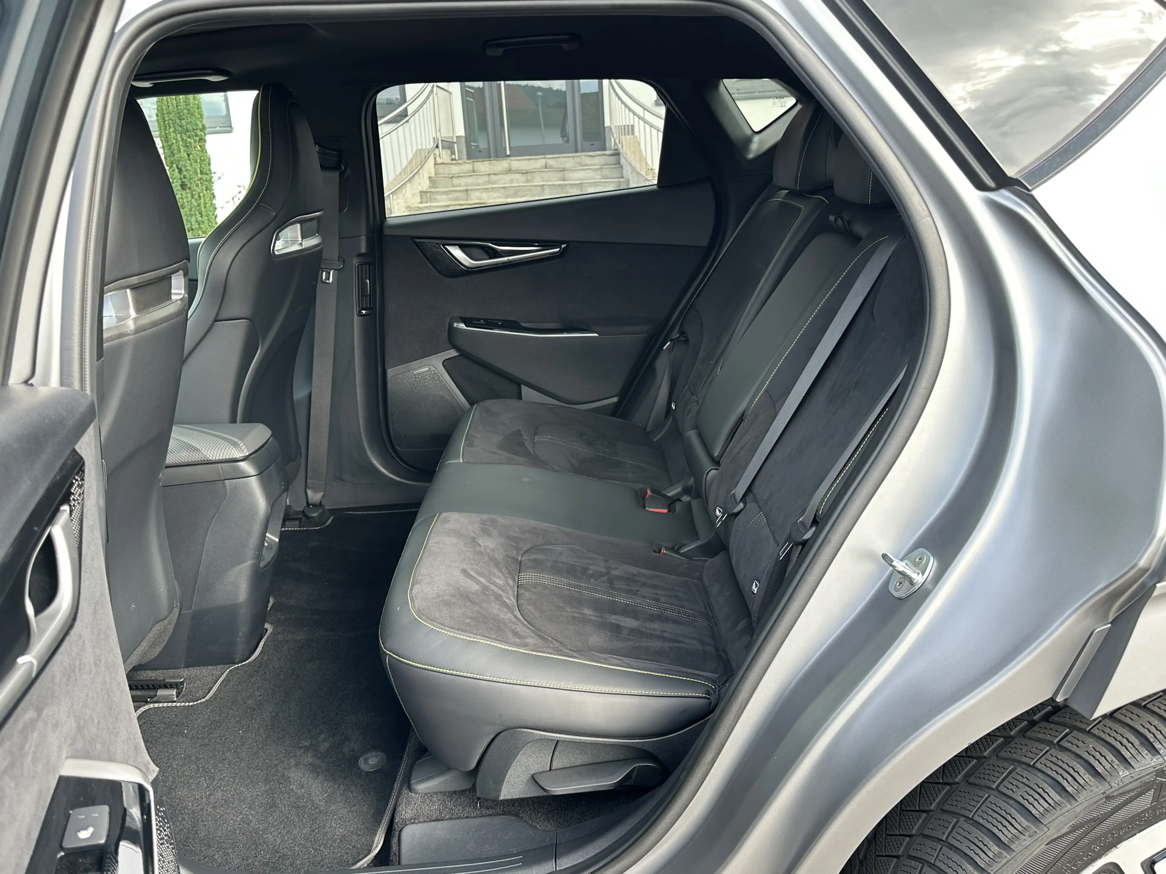 Kia EV6 GT 4WD BI-LED PANO MERIDIAN AHK 360° 77,4KWh — photo 12