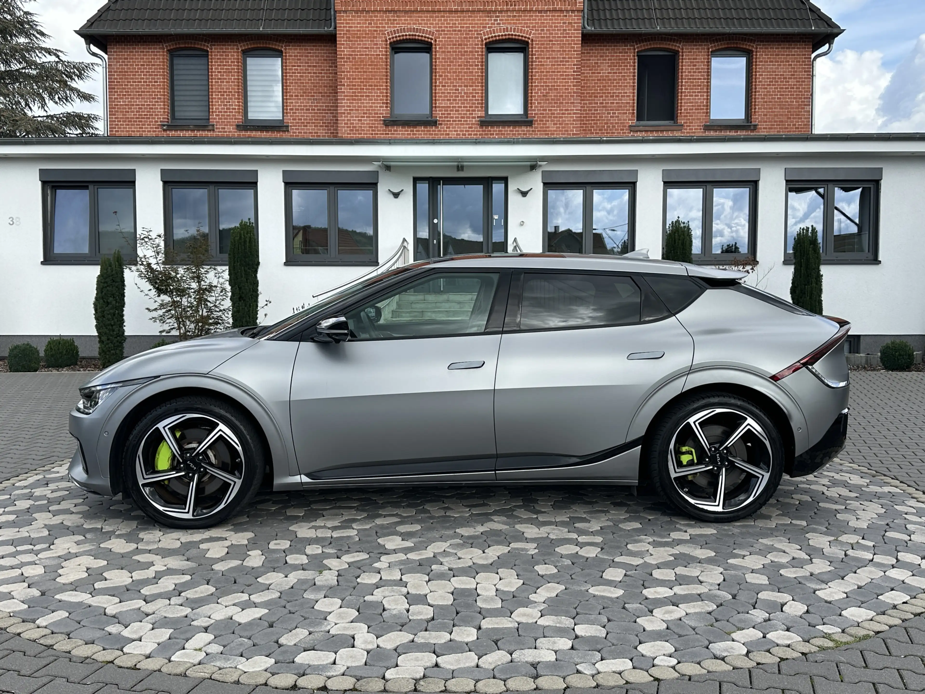 Kia EV6 GT 4WD BI-LED PANO MERIDIAN AHK 360° 77,4KWh — photo 5