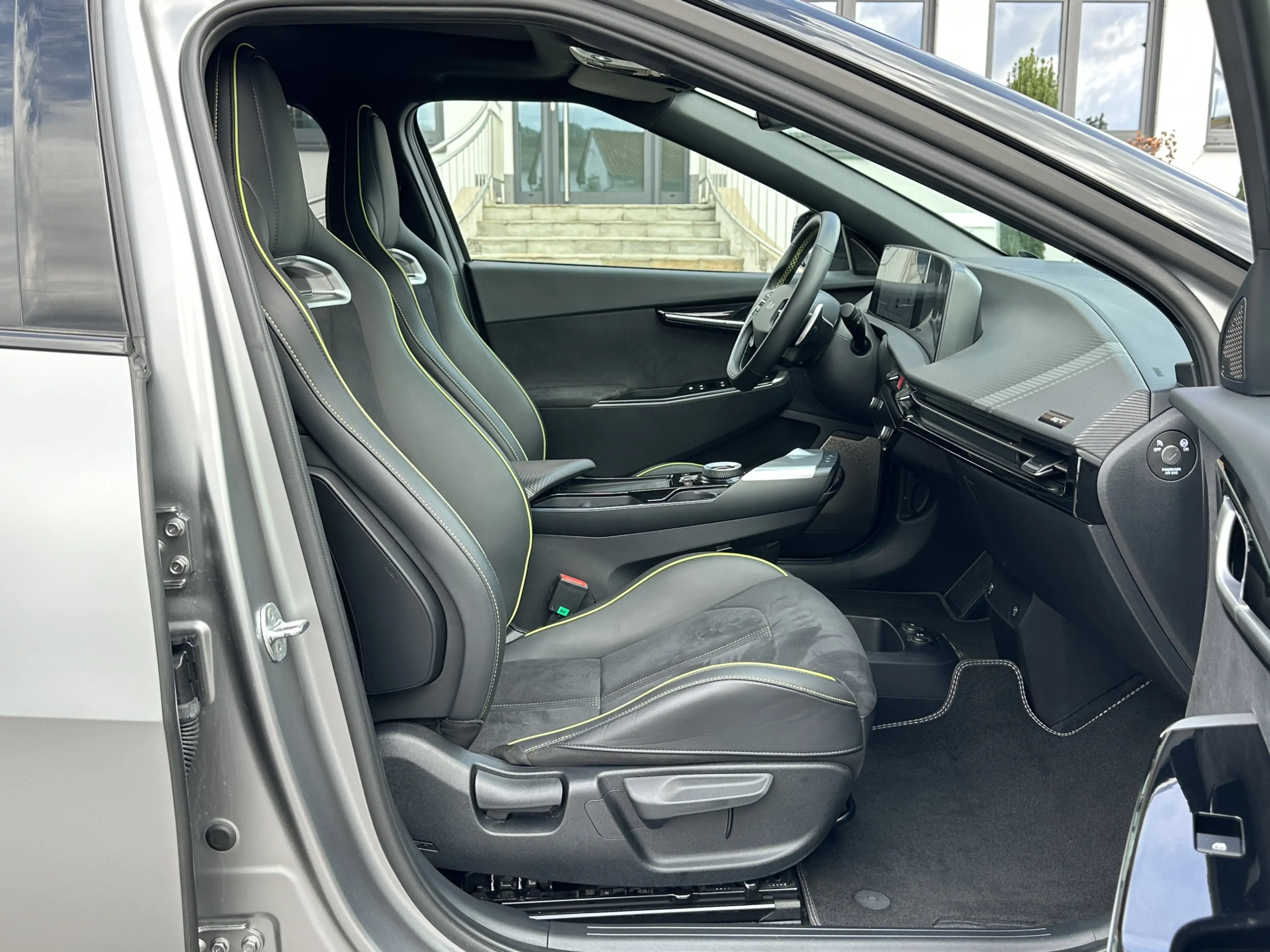Kia EV6 GT 4WD BI-LED PANO MERIDIAN AHK 360° 77,4KWh — photo 10