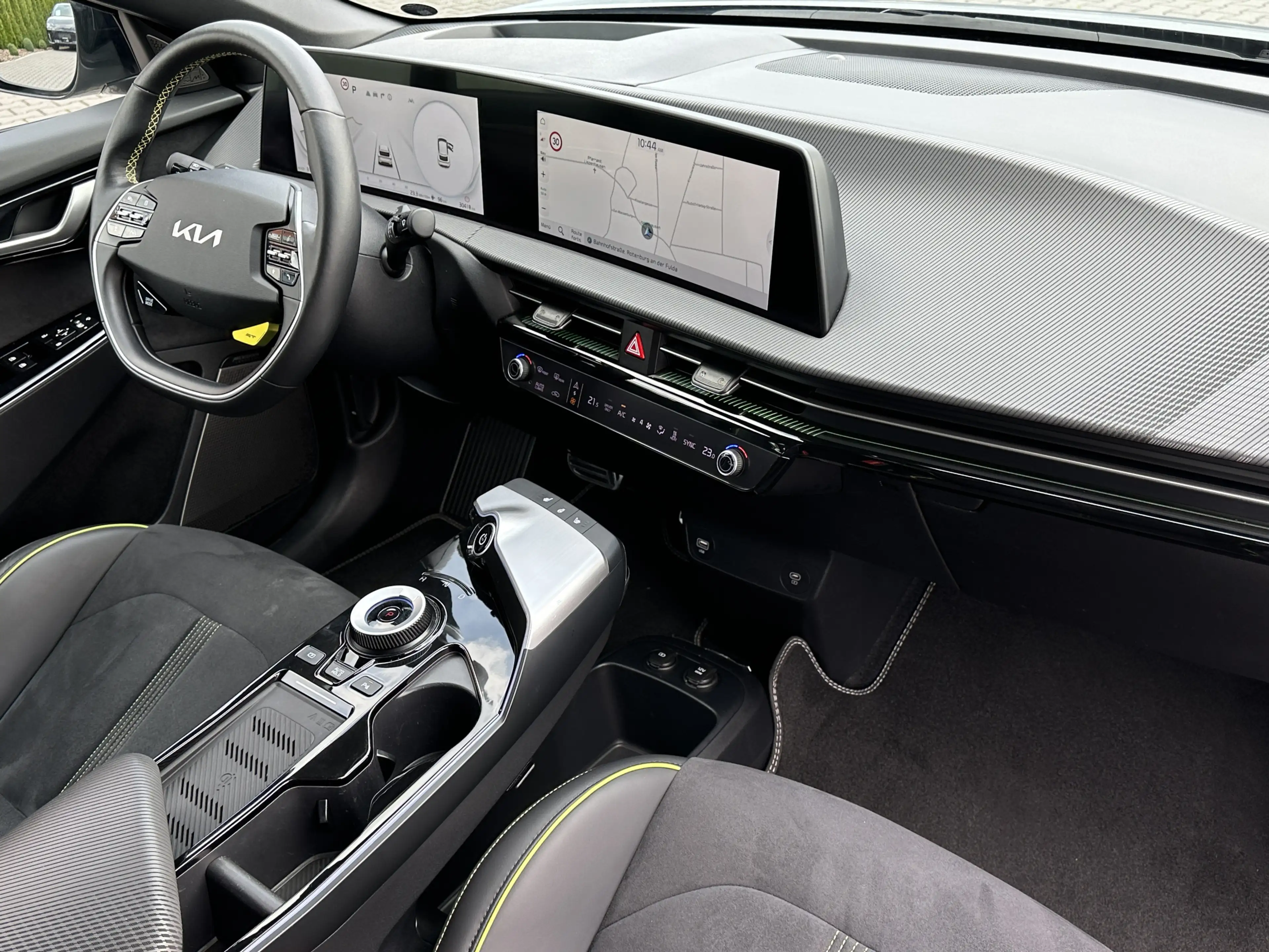 Kia EV6 GT 4WD BI-LED PANO MERIDIAN AHK 360° 77,4KWh — photo 9