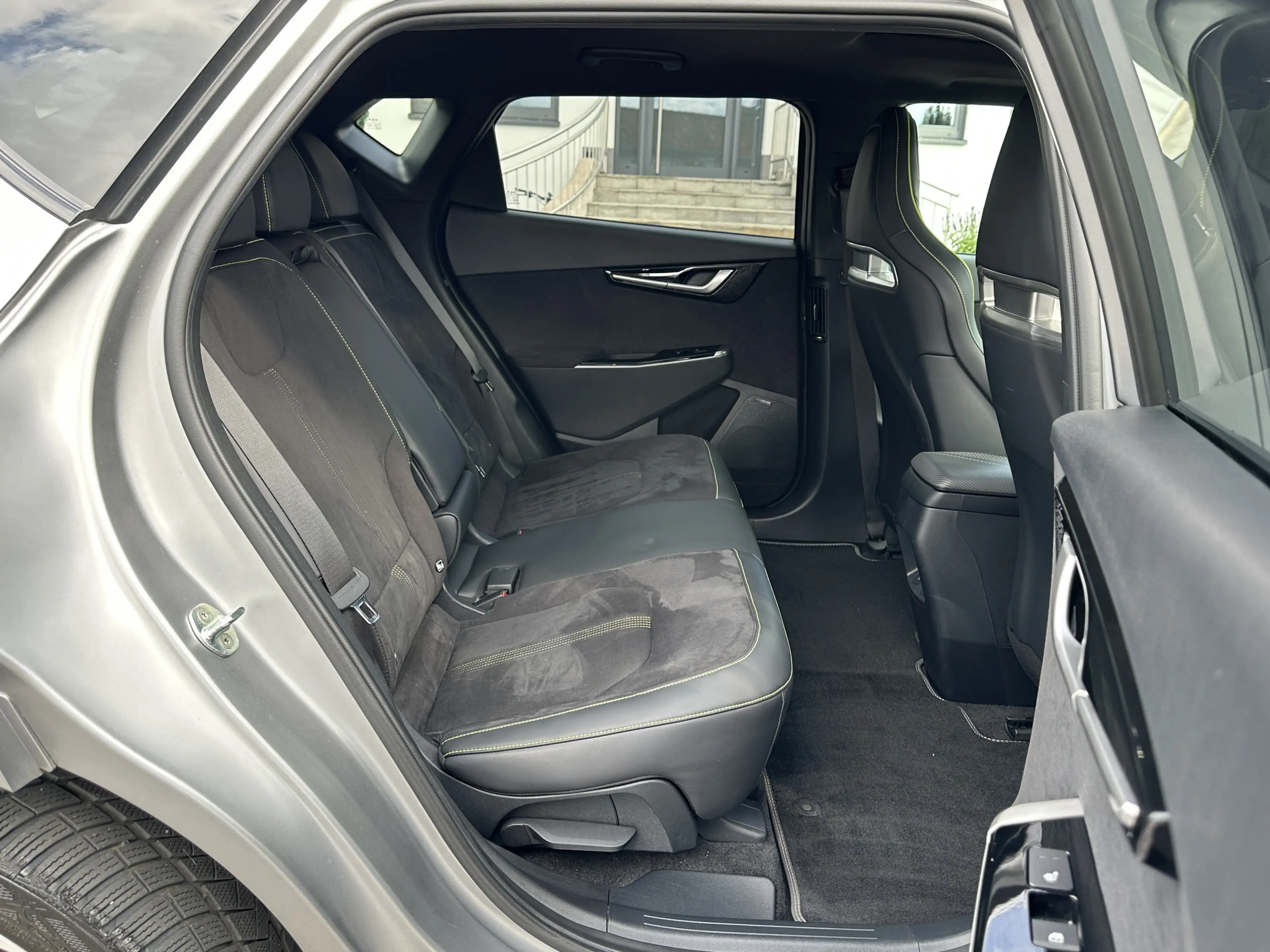 Kia EV6 GT 4WD BI-LED PANO MERIDIAN AHK 360° 77,4KWh — photo 11