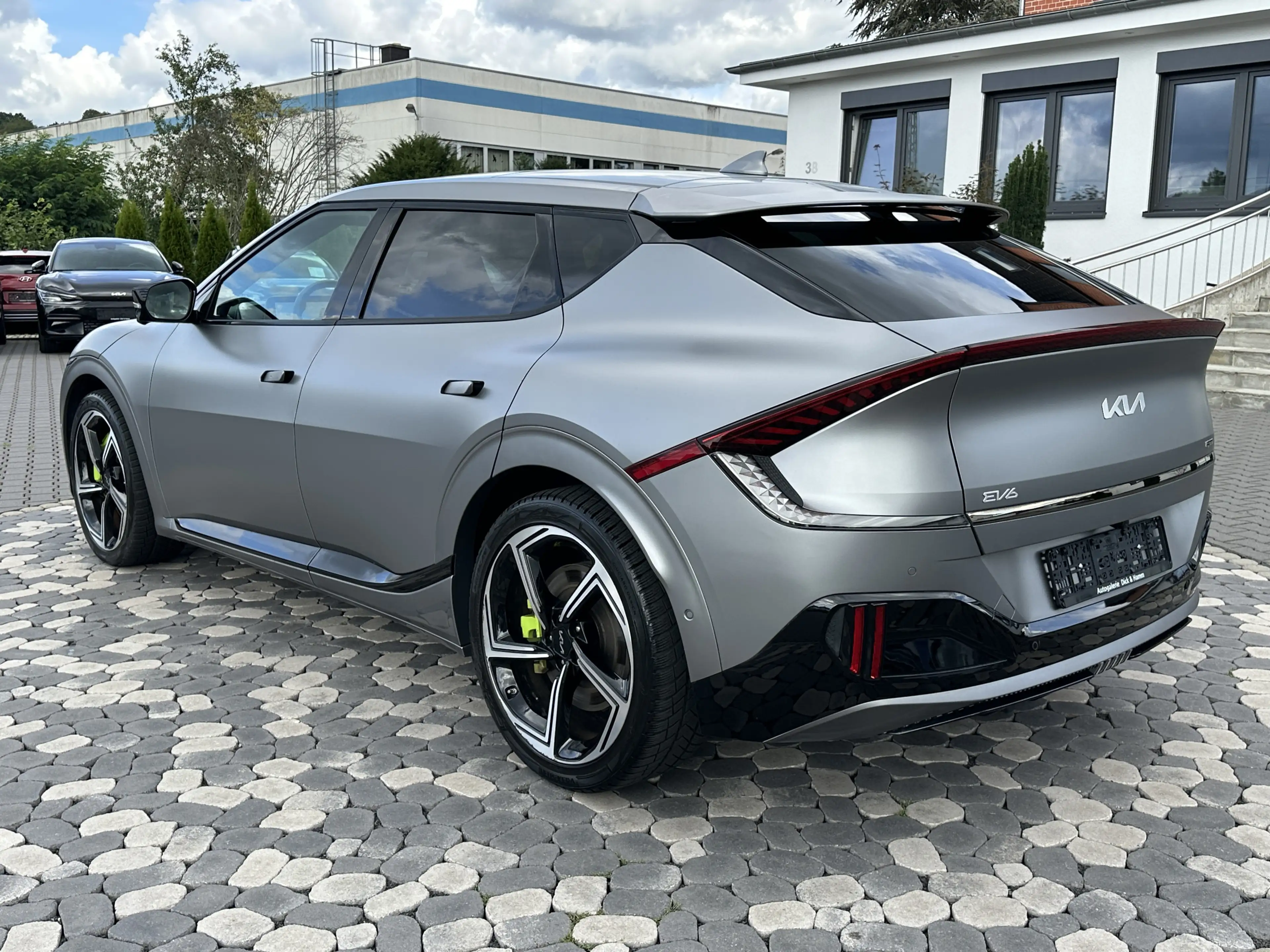 Kia EV6 GT 4WD BI-LED PANO MERIDIAN AHK 360° 77,4KWh — photo 6