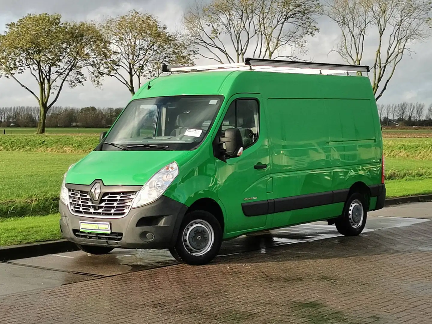 Renault Master T35 2.3 dCi L2H2 Airco Trekhaak imperiaal 163Pk NA Green - 1