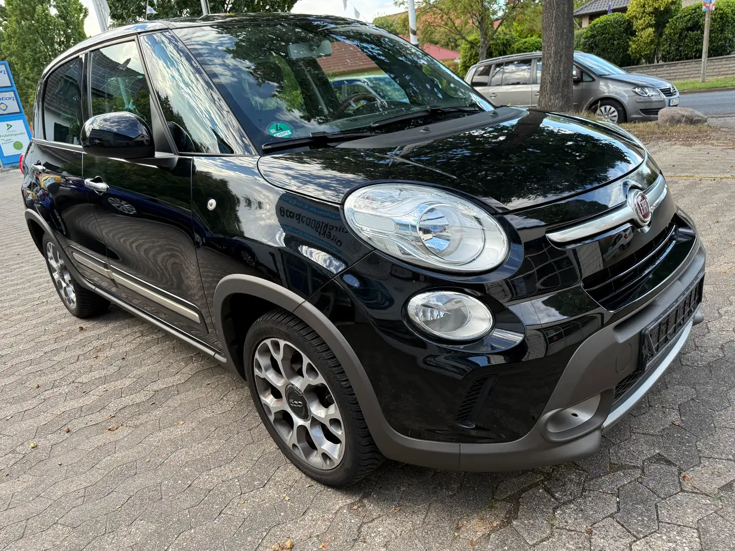 Fiat 500L 500L 1.4 16V T-Jet Trekking Schwarz - 1