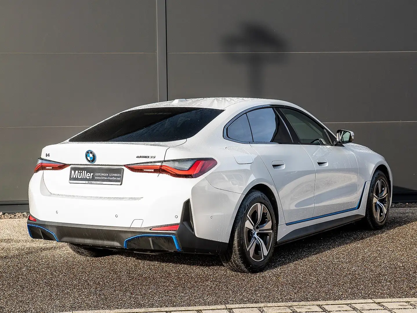 BMW i4 eDrive35 Gran Coupé ACC Kamera DAB SH 1VB Weiß - 2