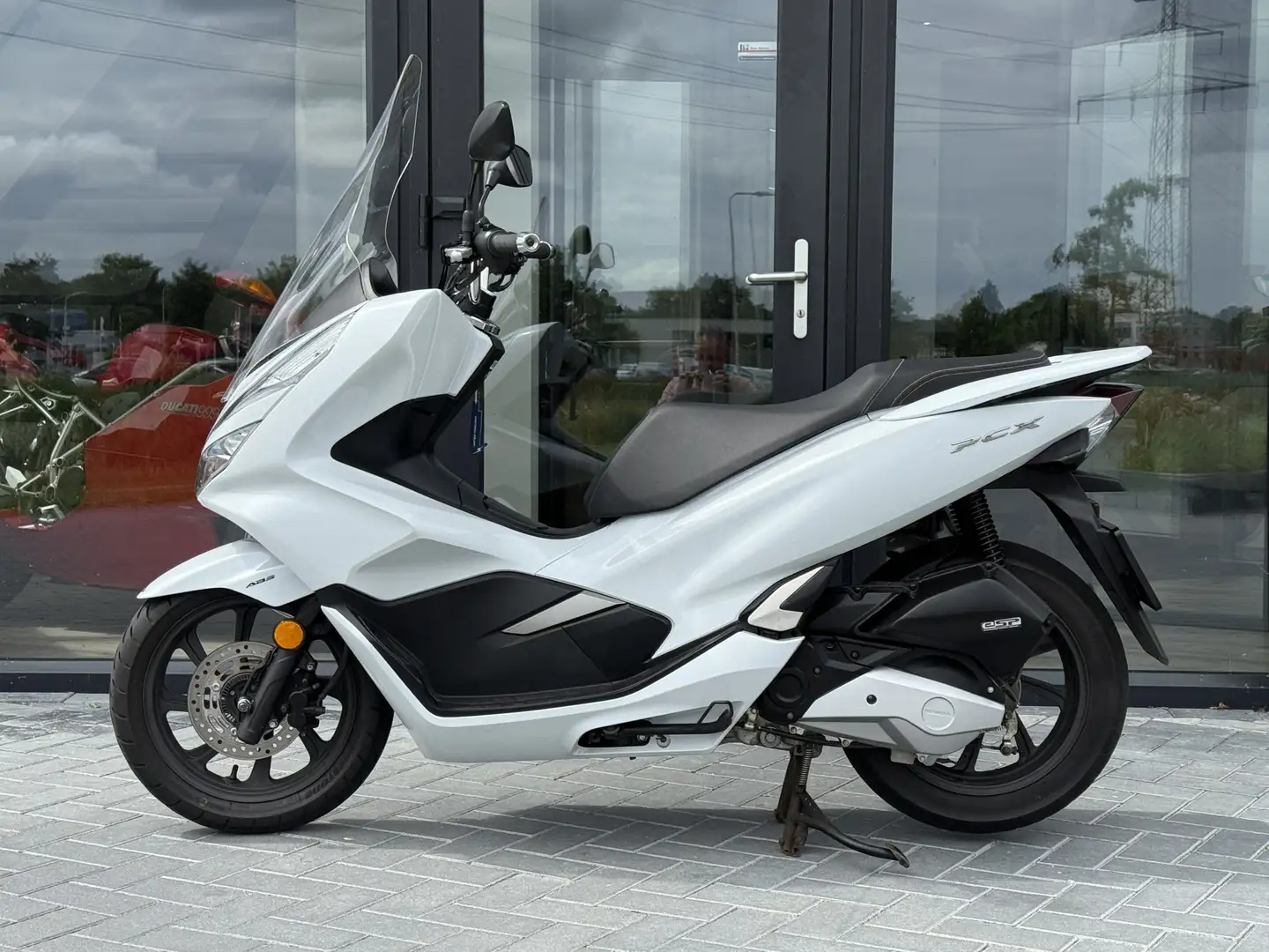 Honda PCX 125 Motorscooter A1 | USB | zeer netjes Rijdt super! Blanc - 2