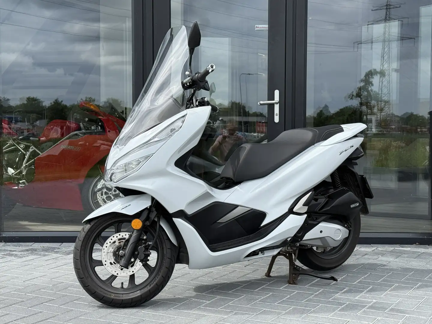 Honda PCX 125 Motorscooter A1 | USB | zeer netjes Rijdt super! Blanc - 1