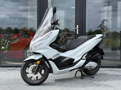Honda PCX 125 Motorscooter A1 | USB | zeer netjes Rijdt super!