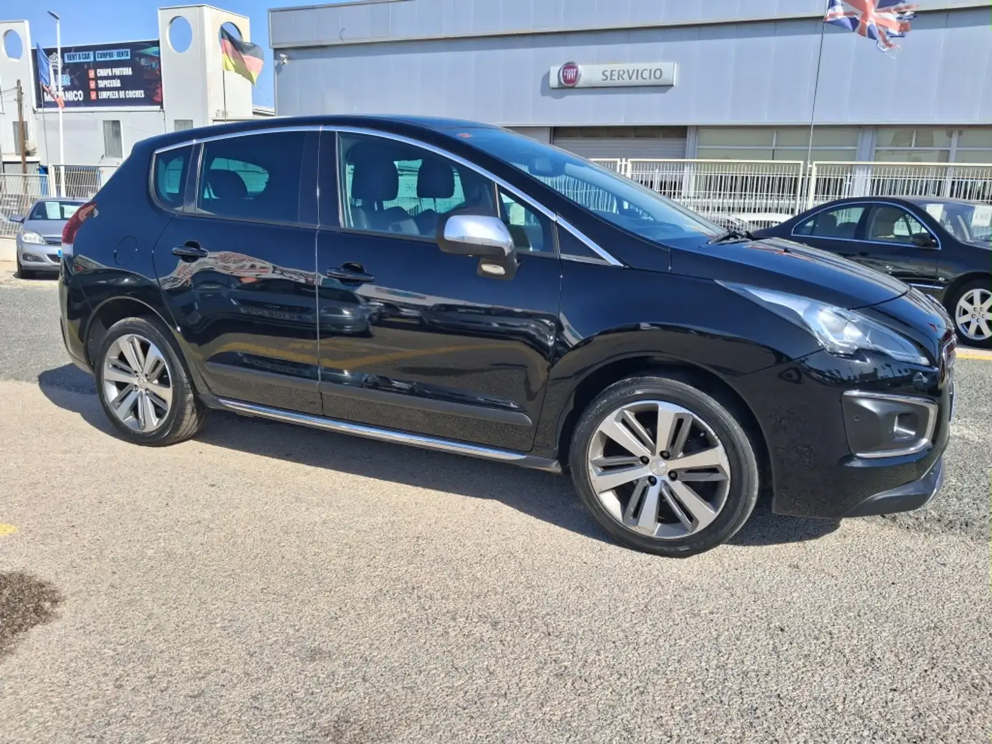 Peugeot 3008 1.6 BlueHDi Allure EAT6 120 Noir - 1