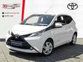 Toyota Aygo 1.0 X-Play Touch + Rückfahrkamera +Klimaanlage +Sp Weiß - thumbnail 6