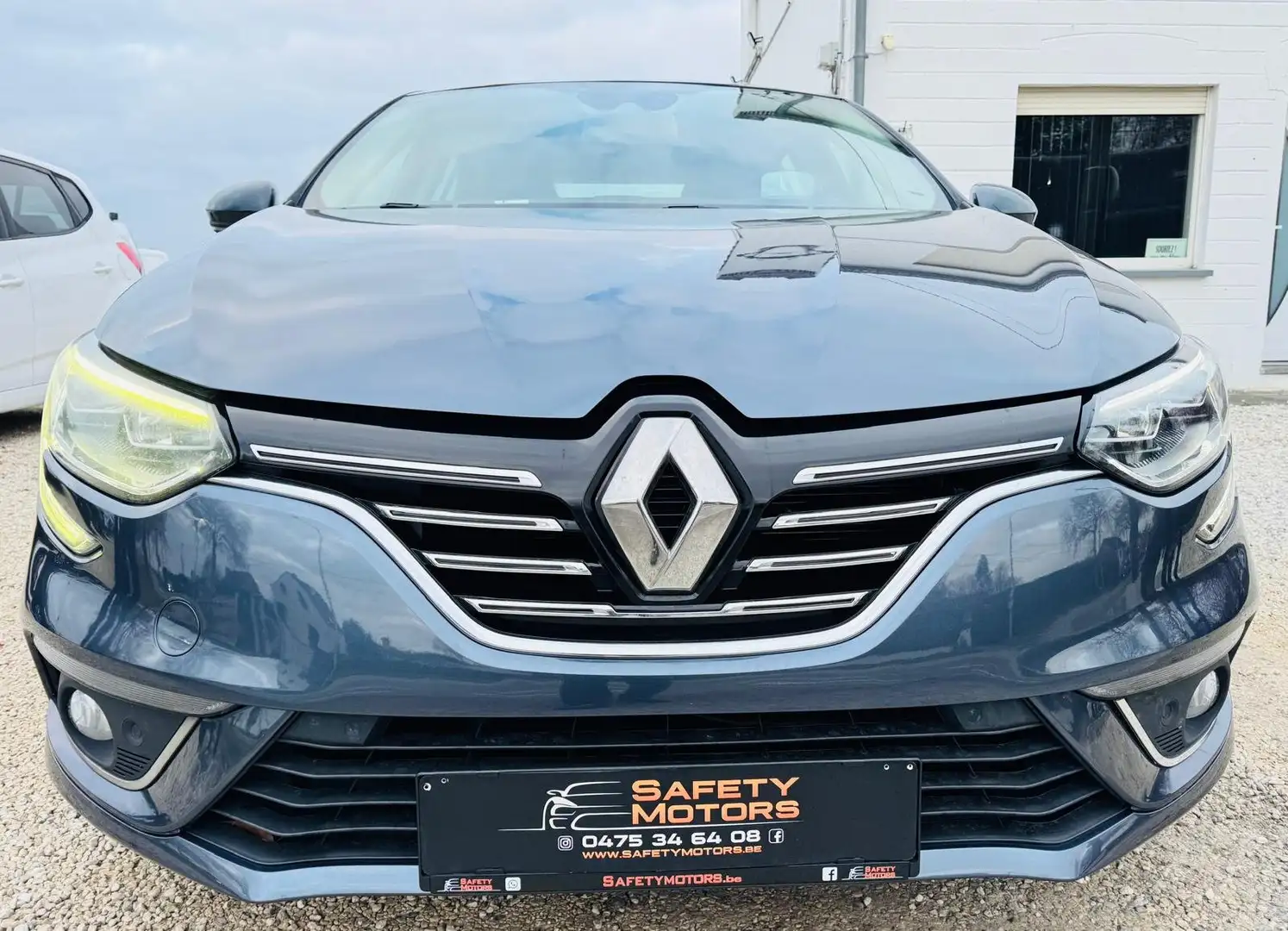 Renault Megane Megane 1.5 dCi e Energy full option Grau - 2