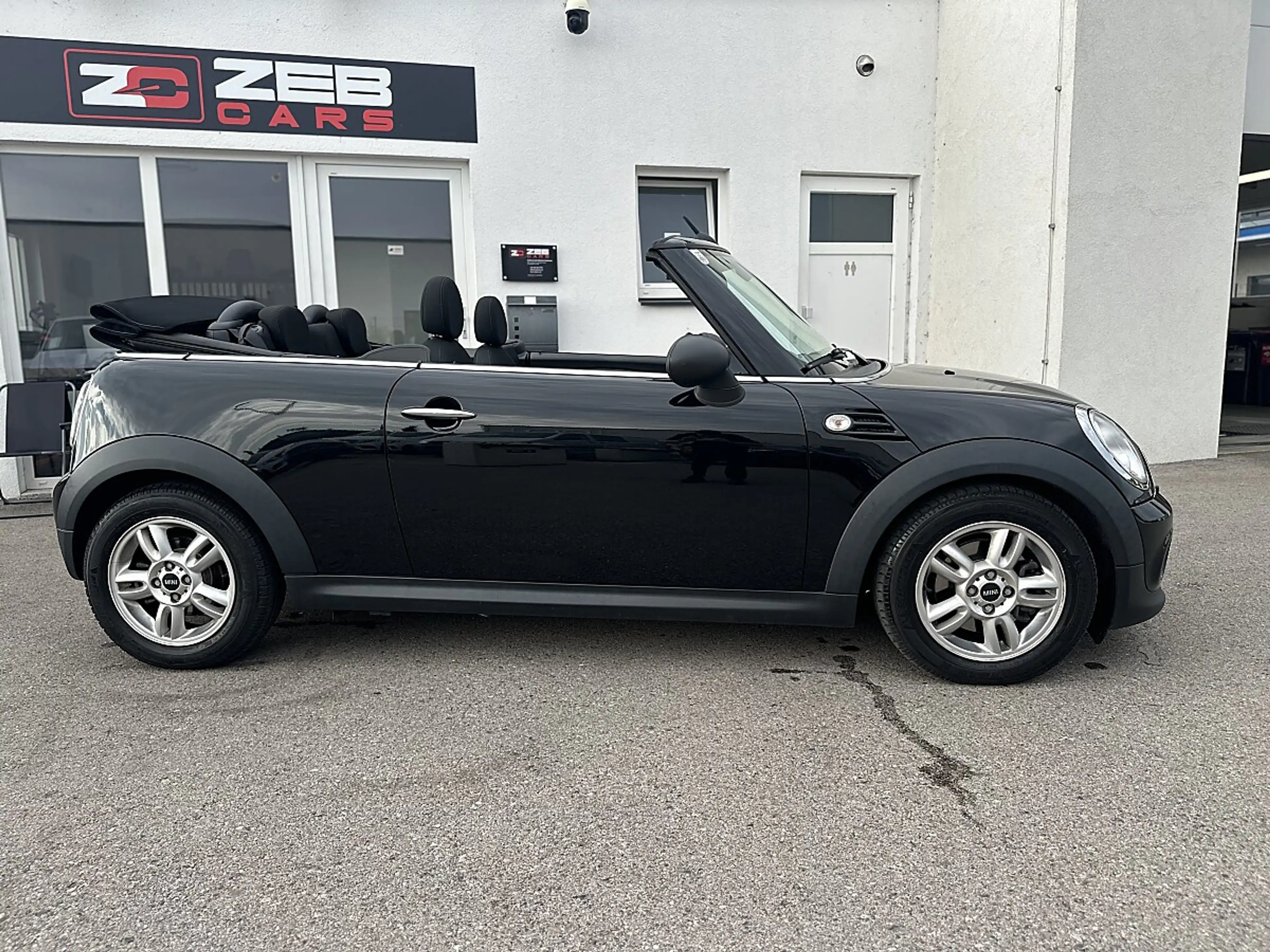 MINI One Cabrio MINI ONE Cabrio 1,6 Aut. — photo 8