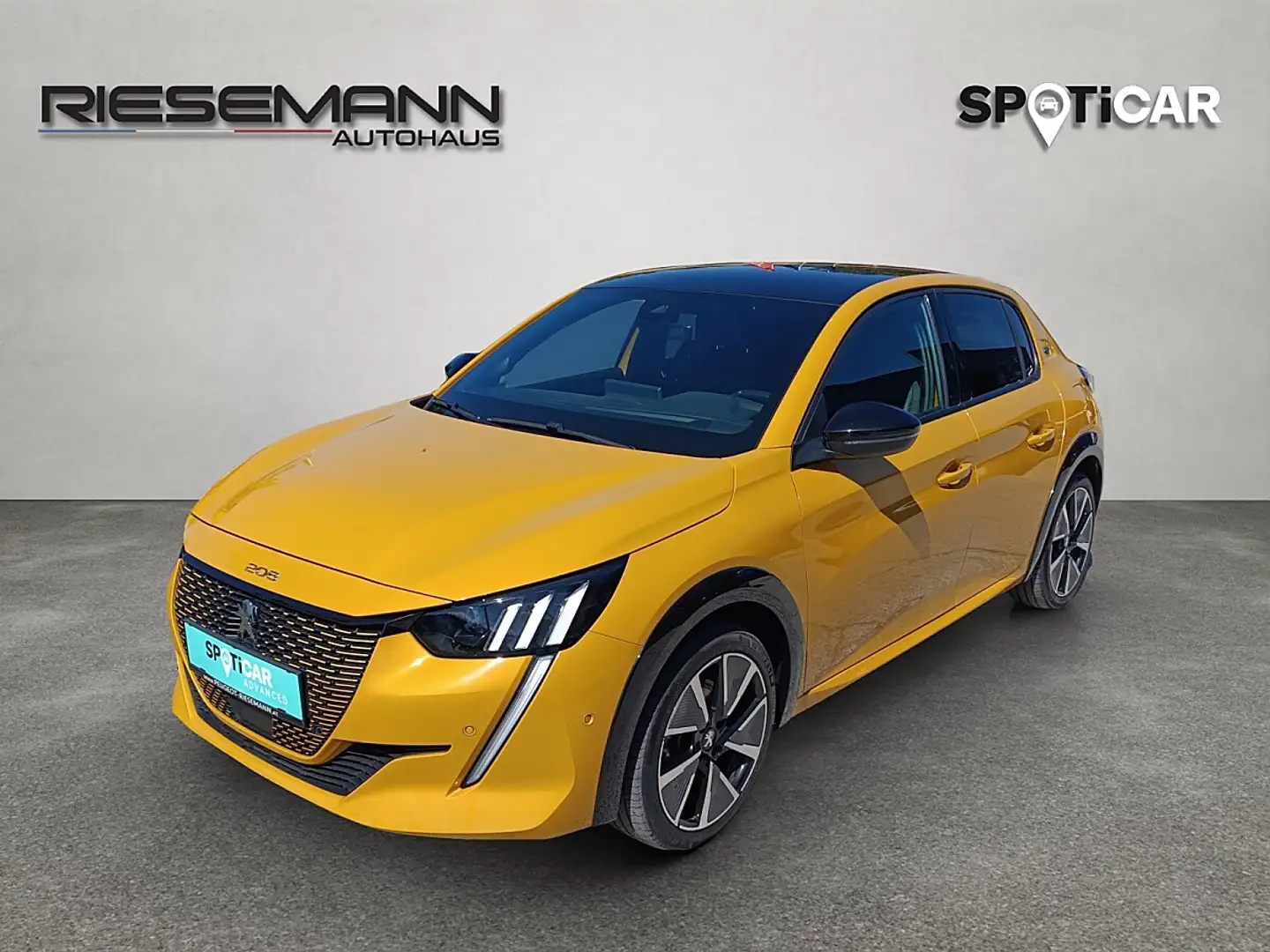 Peugeot e-208 50kWh GT Gelb - 1