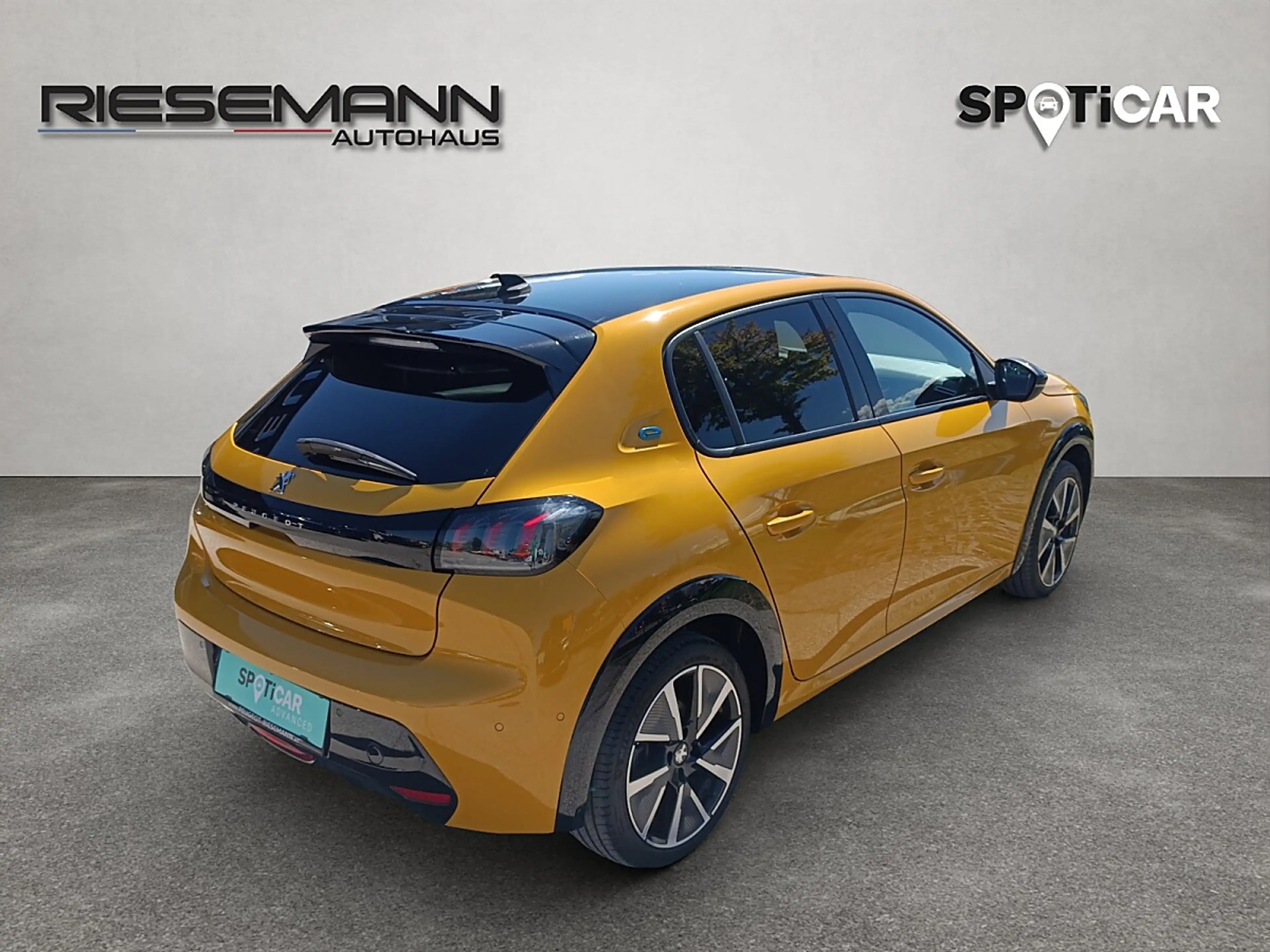Peugeot e-208 50kWh GT — photo 4