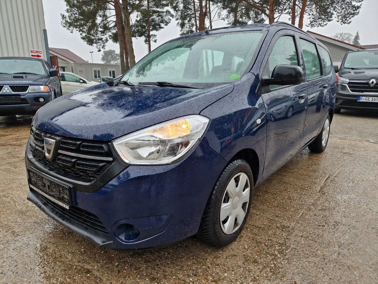 Dacia Lodgy LODGY ACCESS 1.6i 102 PS 1.HAND TÜVNEU Bleu - 1