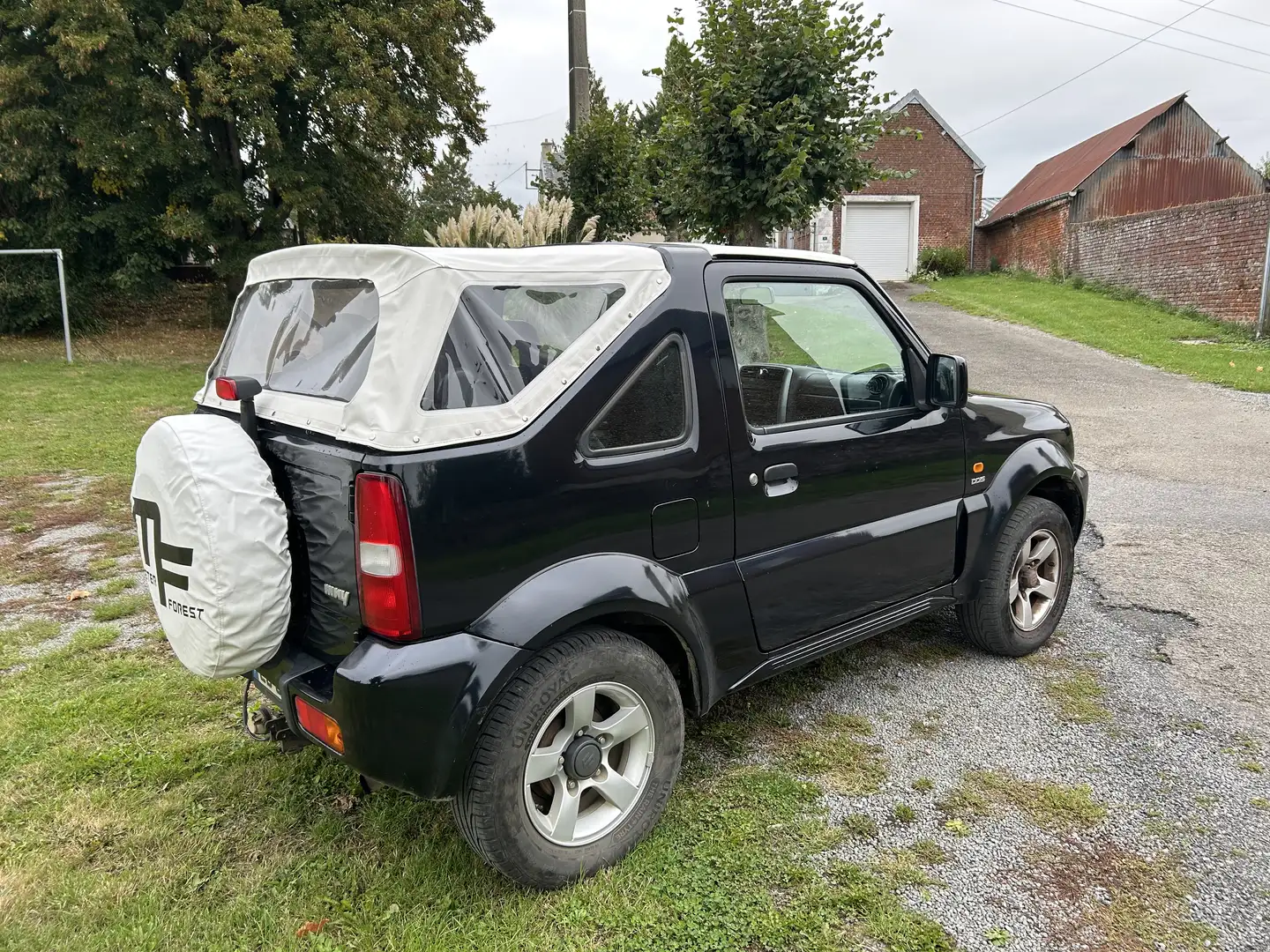 Suzuki Jimny JIMNY 1.5 DDiS SERIE SPECIALE - 2