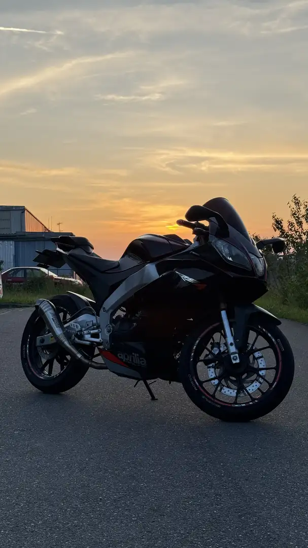 Aprilia RS4 125 Noir - 1
