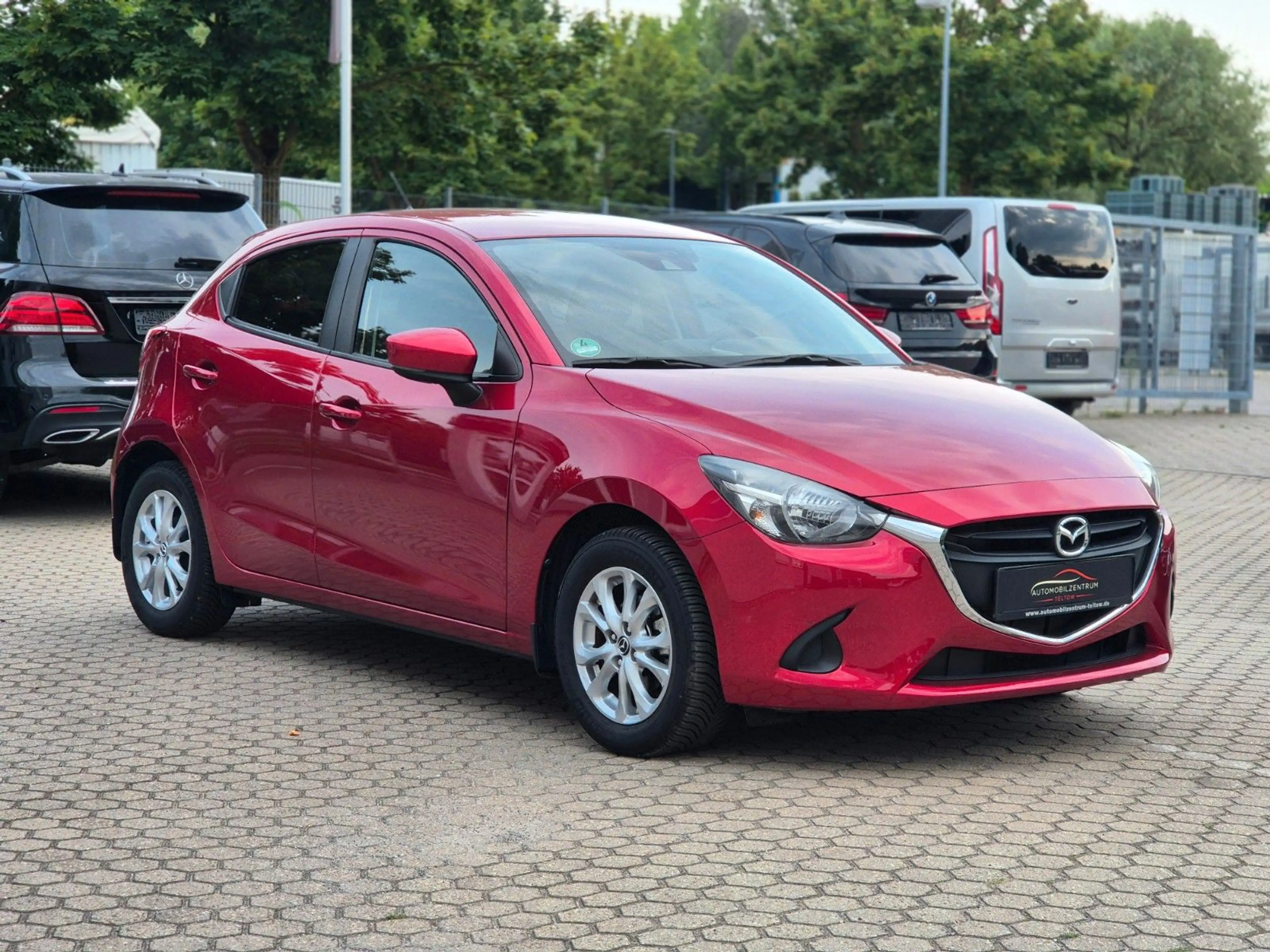Mazda 2 Exclusive-Line 1.Hand Unfallfrei erst 4.200km! — photo 4