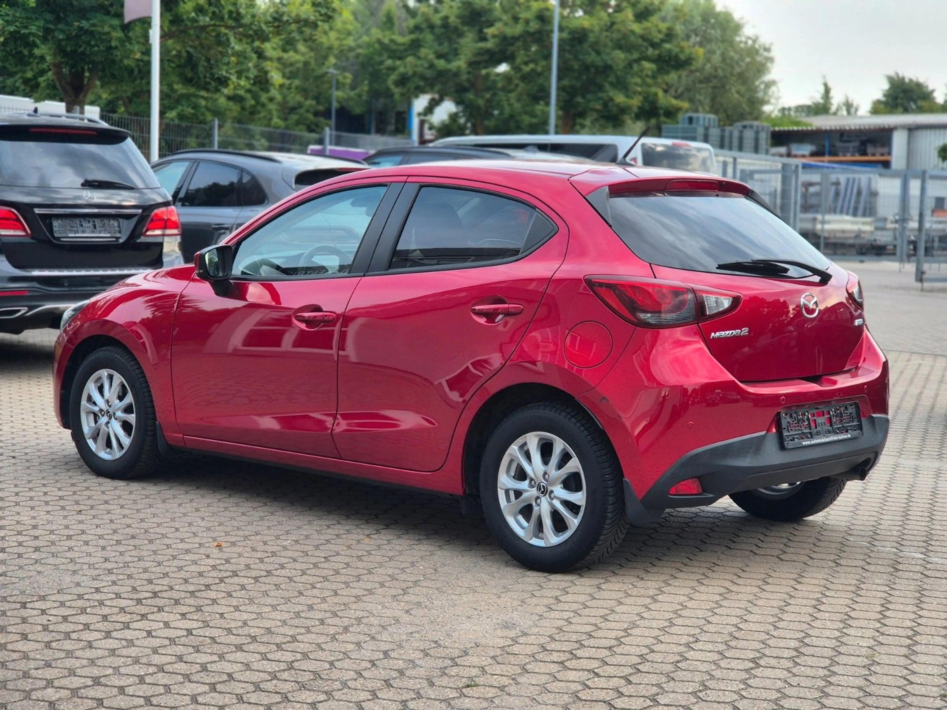 Mazda 2 Exclusive-Line 1.Hand Unfallfrei erst 4.200km! — photo 5