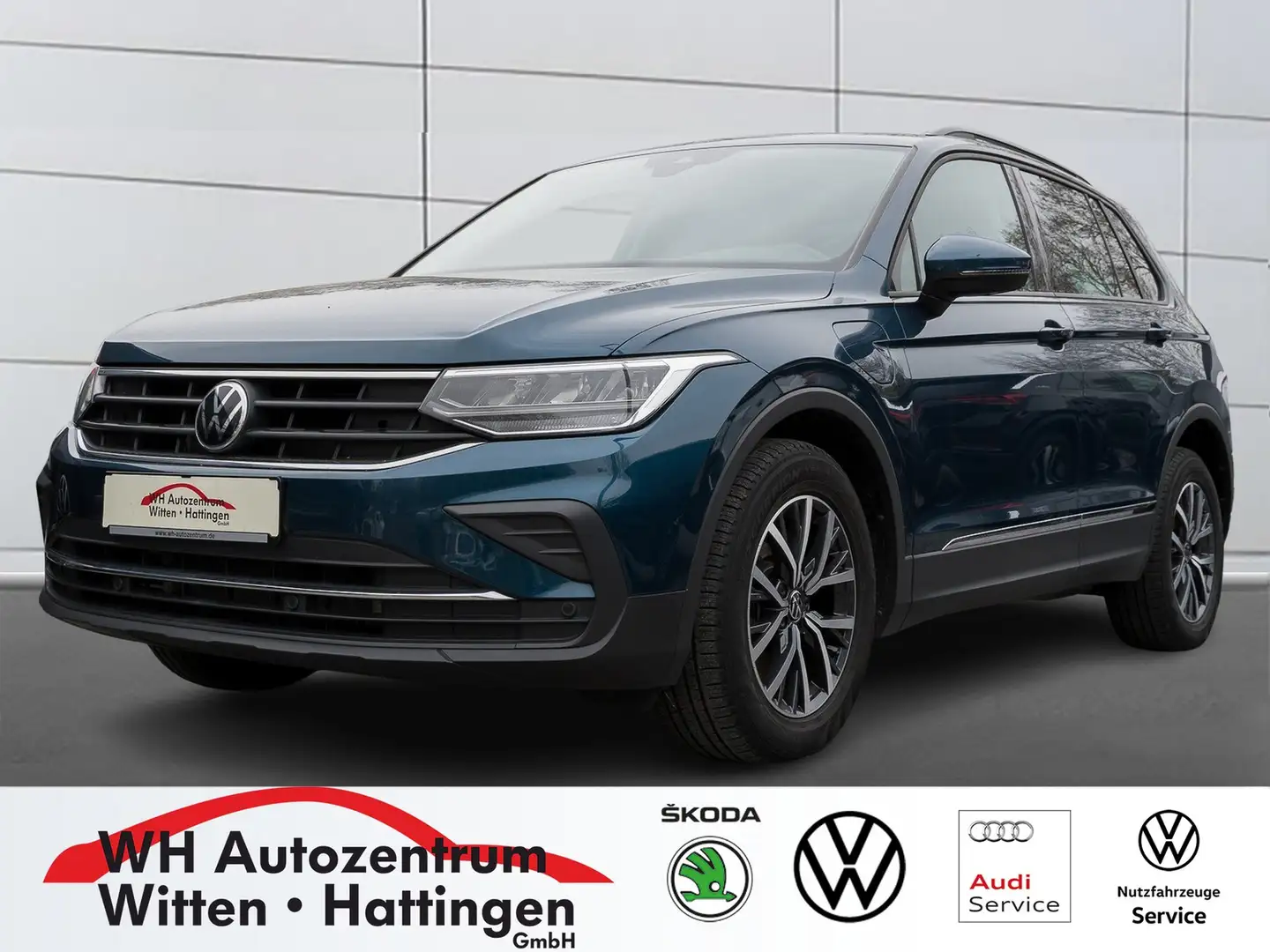 Volkswagen Tiguan 1.4 TSI DSG eHybrid Life PANORAMA NAVI AHK REAR... Blau - 1
