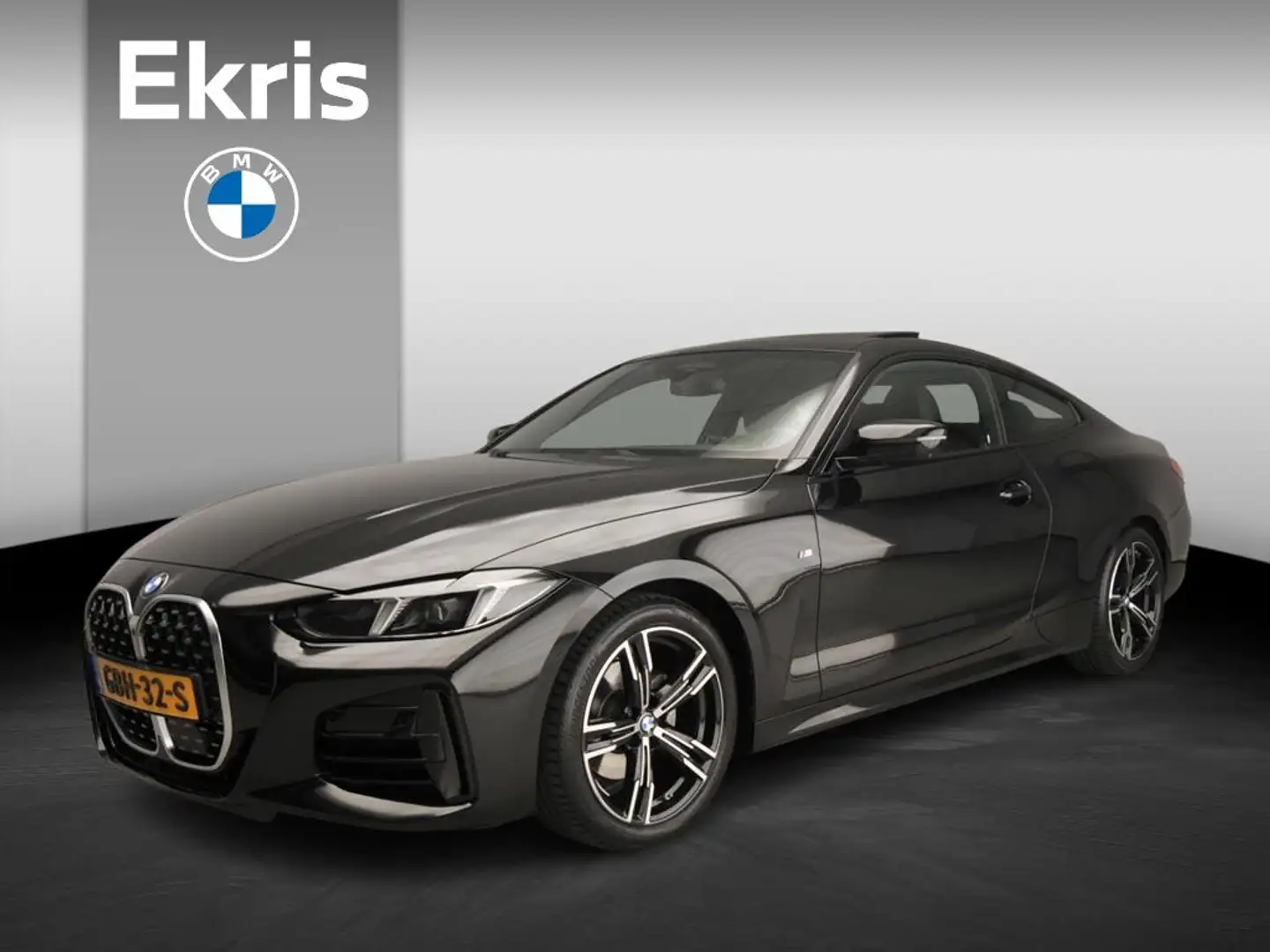 BMW 420 4 Serie Coupe 420i | M-Sportpakket | LED | Leder | Zwart - 1