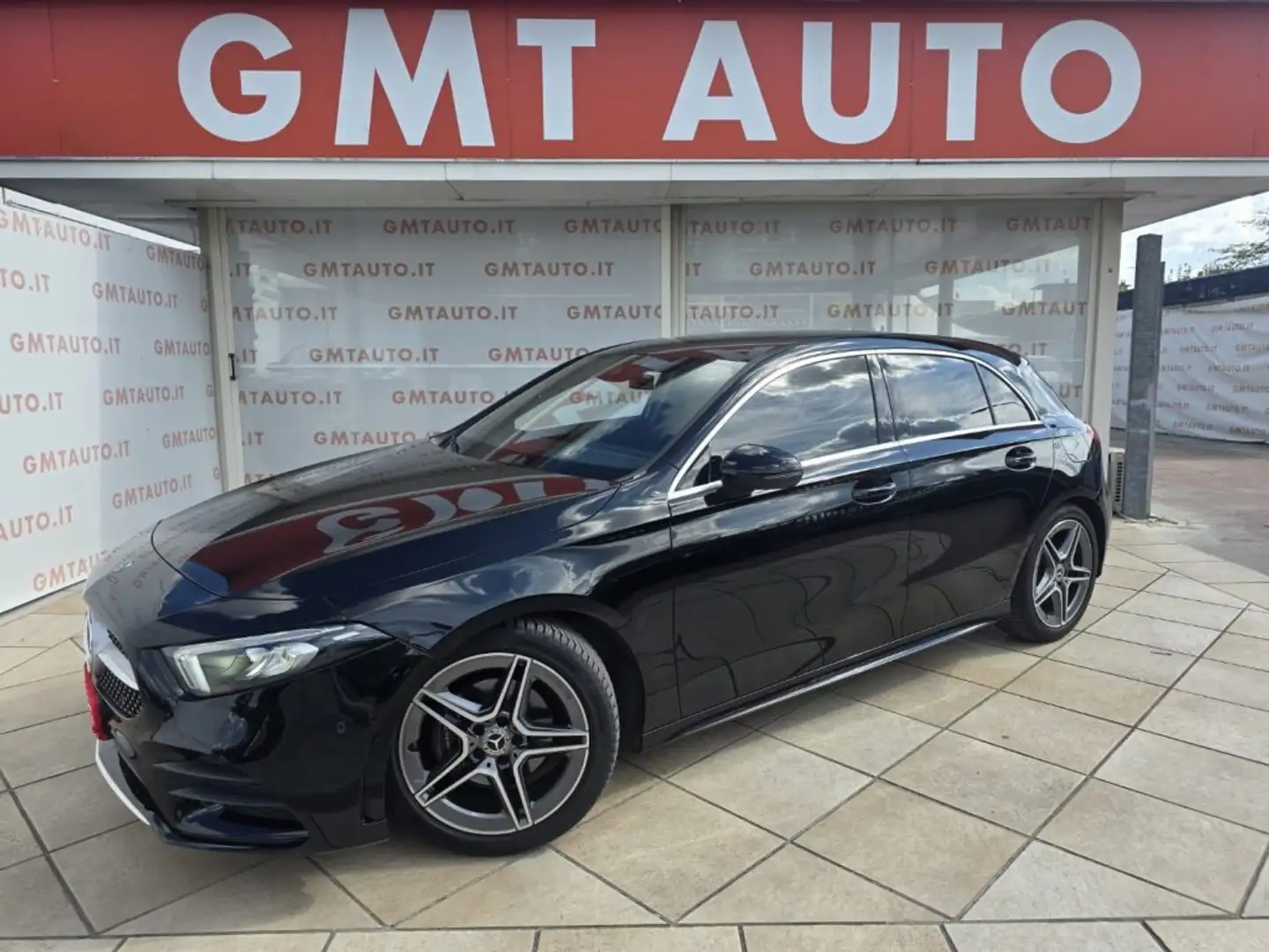 Mercedes-Benz A 200 AUTOMATIC PREMIUM AMG SEDILI ELETTRICI AMBIENT Zwart - 1