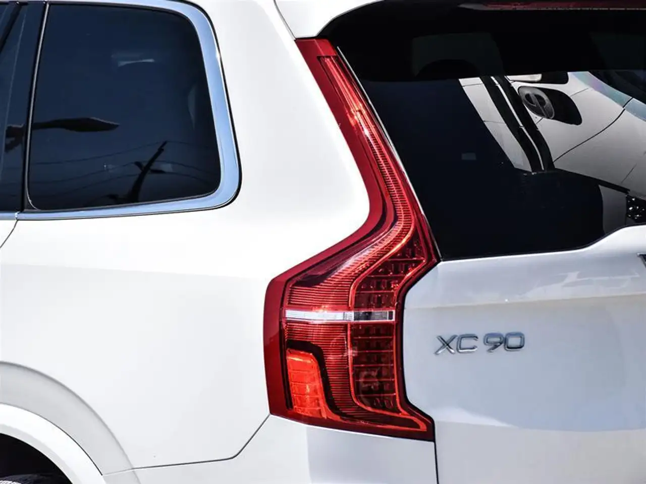 Volvo XC90 снимка Volvo XC90