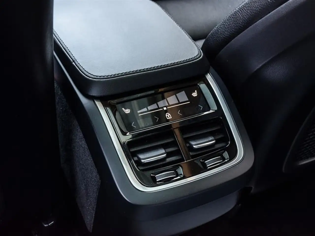 Volvo XC90 снимка Volvo XC90