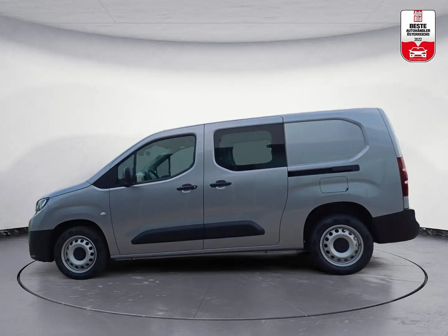 Toyota Proace Pro Ace City Kasten DK 1,5 D 130 L2 ProWork Silber - 2