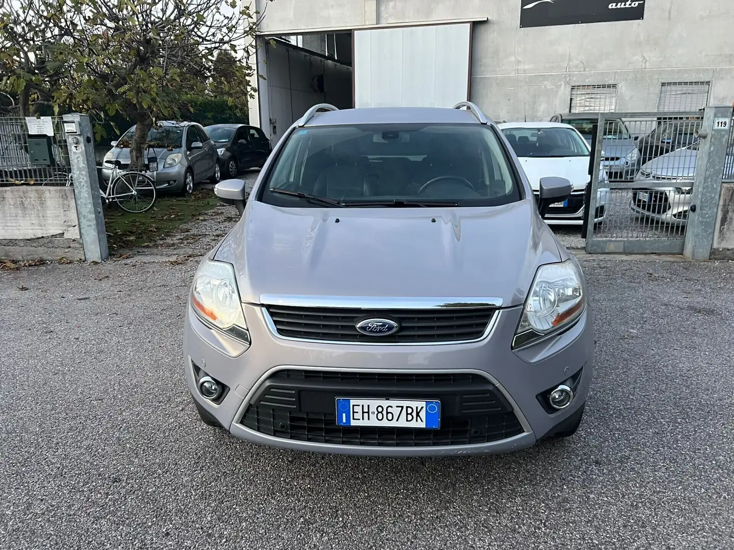 Ford Kuga 2.0 TDCi 163 CV 4WD Titanium DPF Grau - 2
