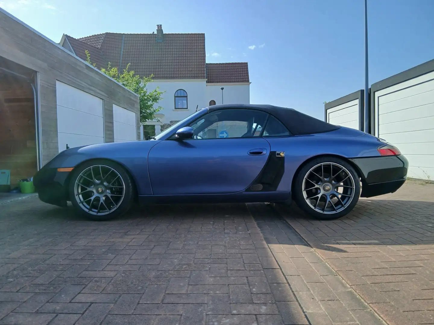 Porsche 996 911 Carrera Cabrio Bleu - 1
