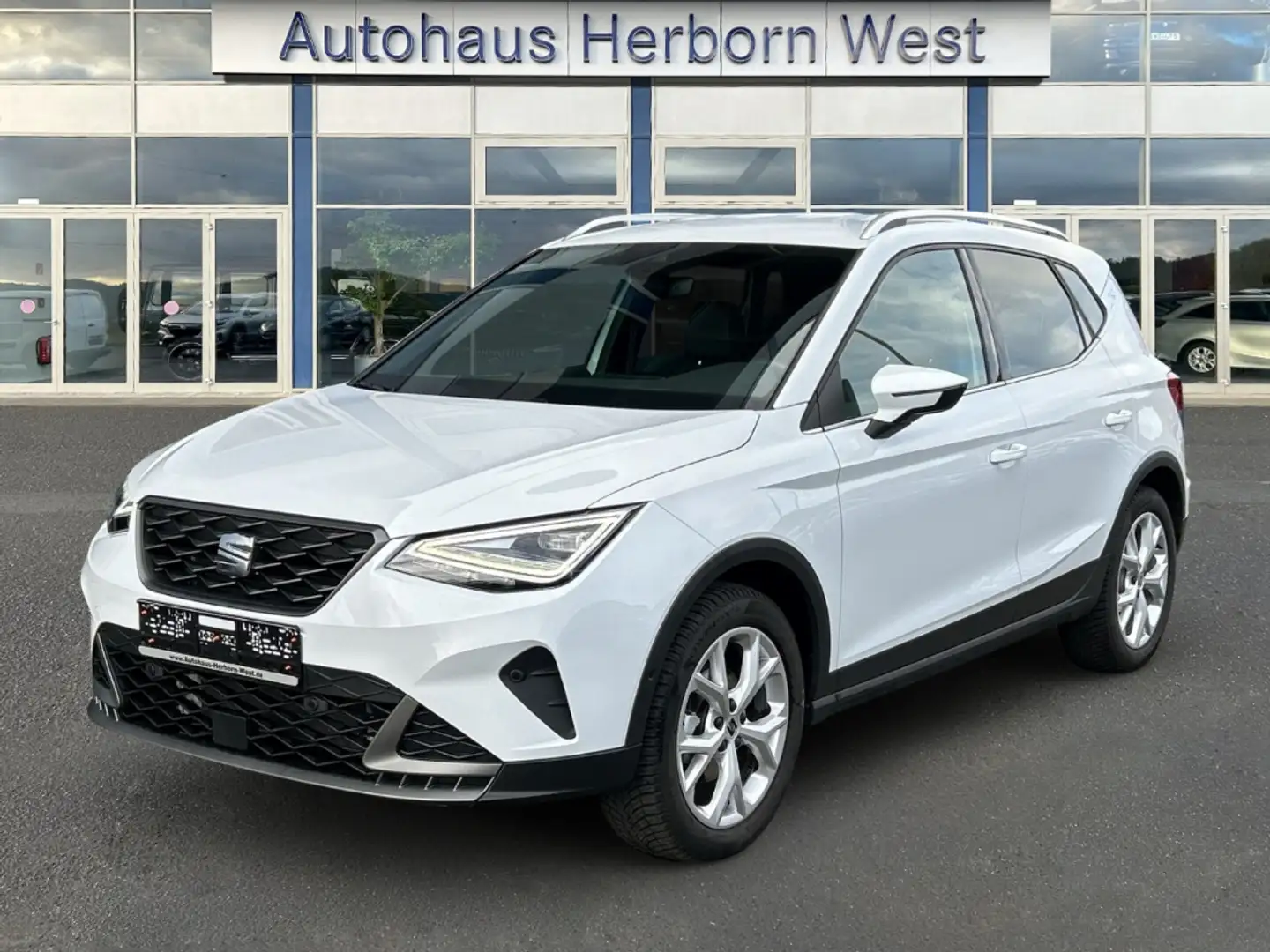 SEAT Arona FR 1.0 TSI LED Navi Alcantara Paket Sitz Paket Din Alb - 1