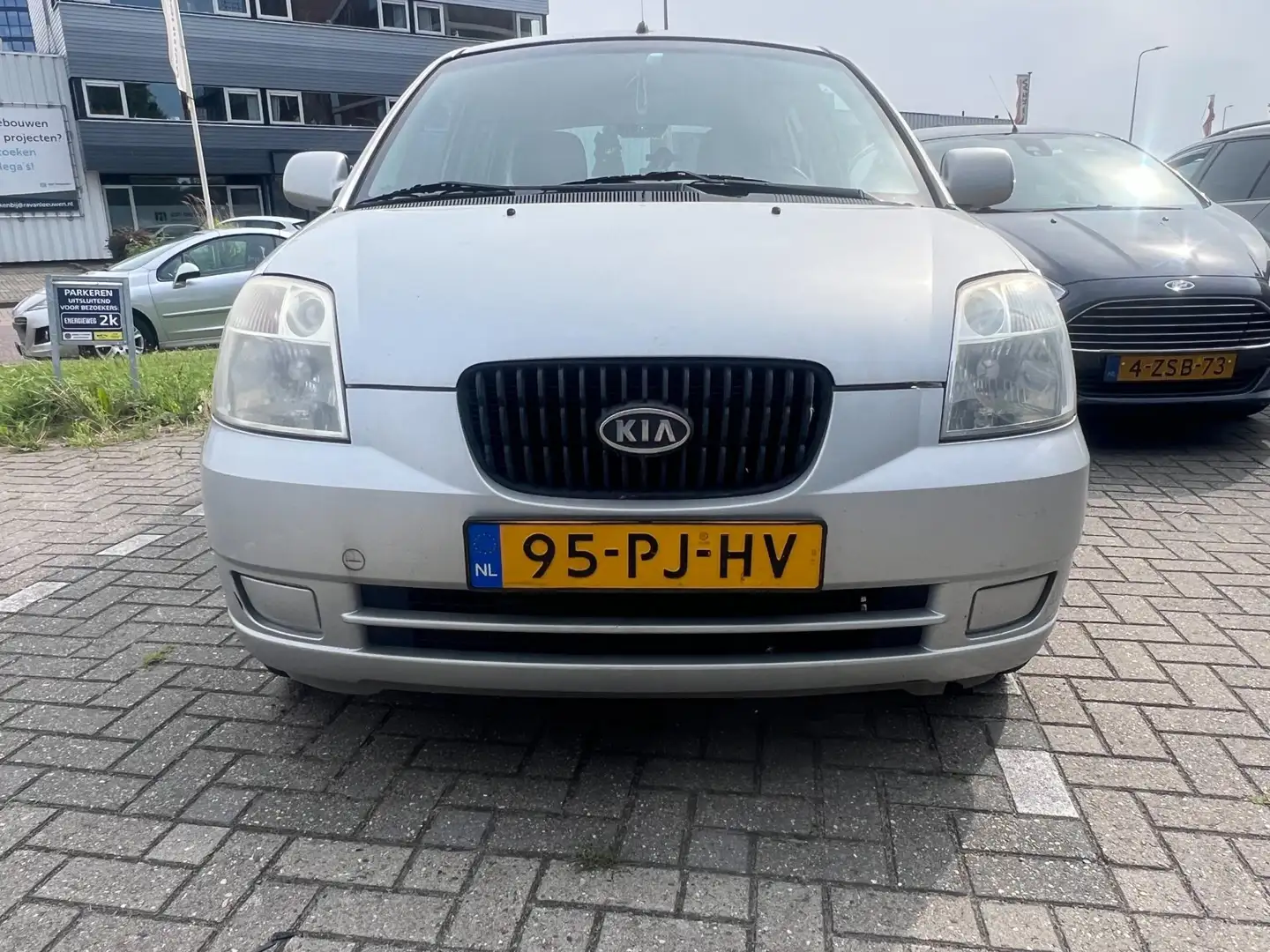 Kia Picanto 1.1 LXE Automaat werkt niet Gris - 2