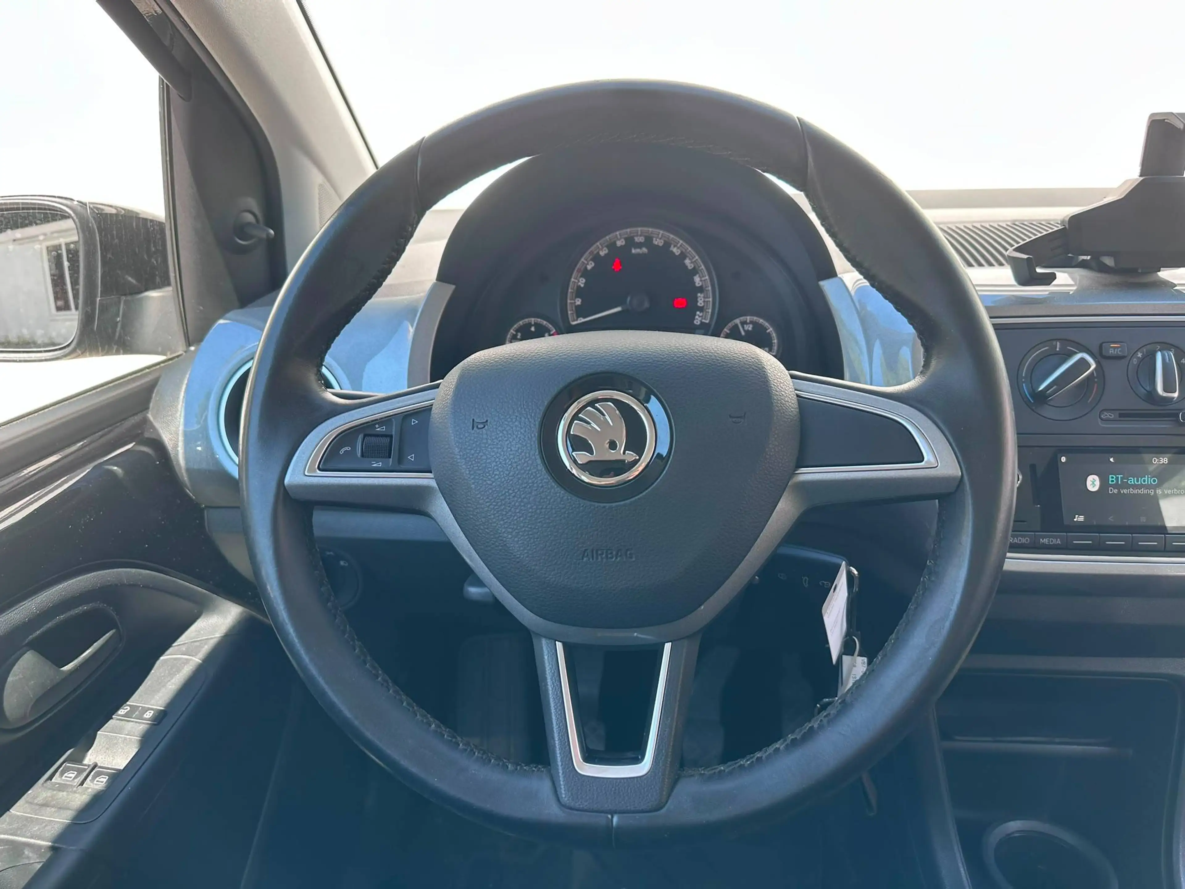 Skoda Citigo Citigo 1.0i / GARANTIE 12 MOIS / 5 PORTES / A/C / CAPT ARR / V/E / 189€ X42 / M — photo 8