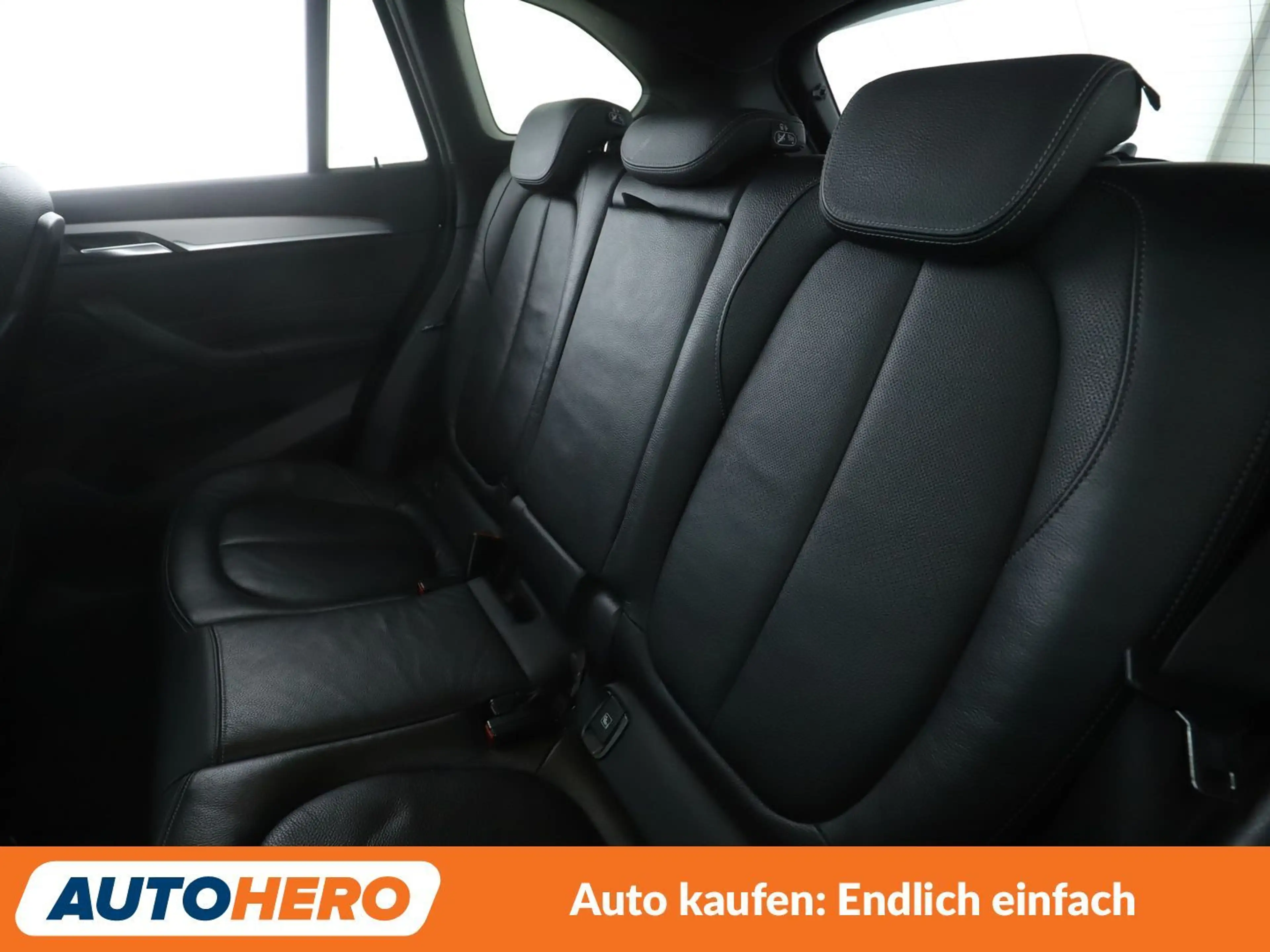 BMW X1 sDrive 18i xLine*NAVI*PDC*TEMPO* — photo 14