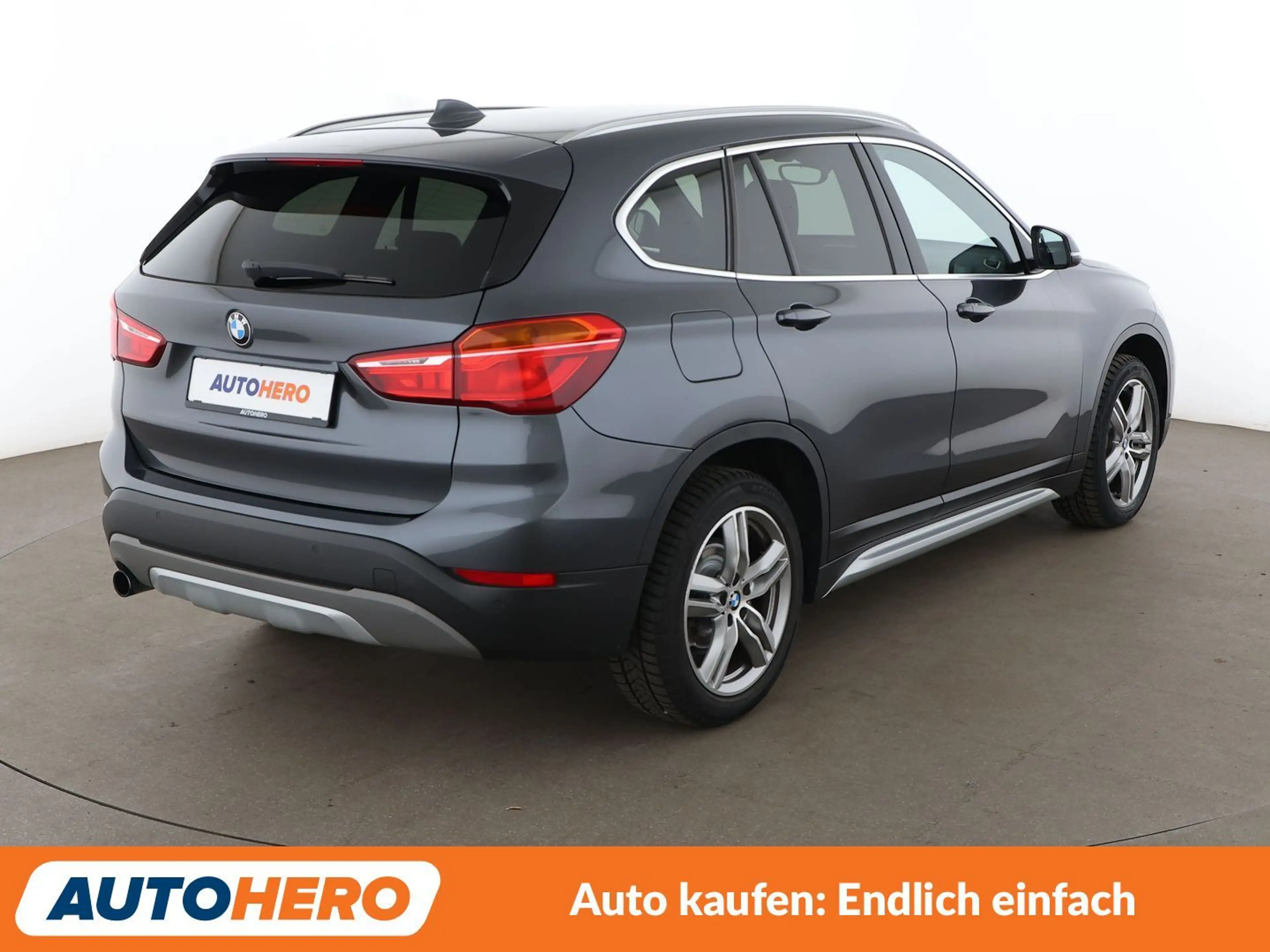 BMW X1 sDrive 18i xLine*NAVI*PDC*TEMPO* — photo 6