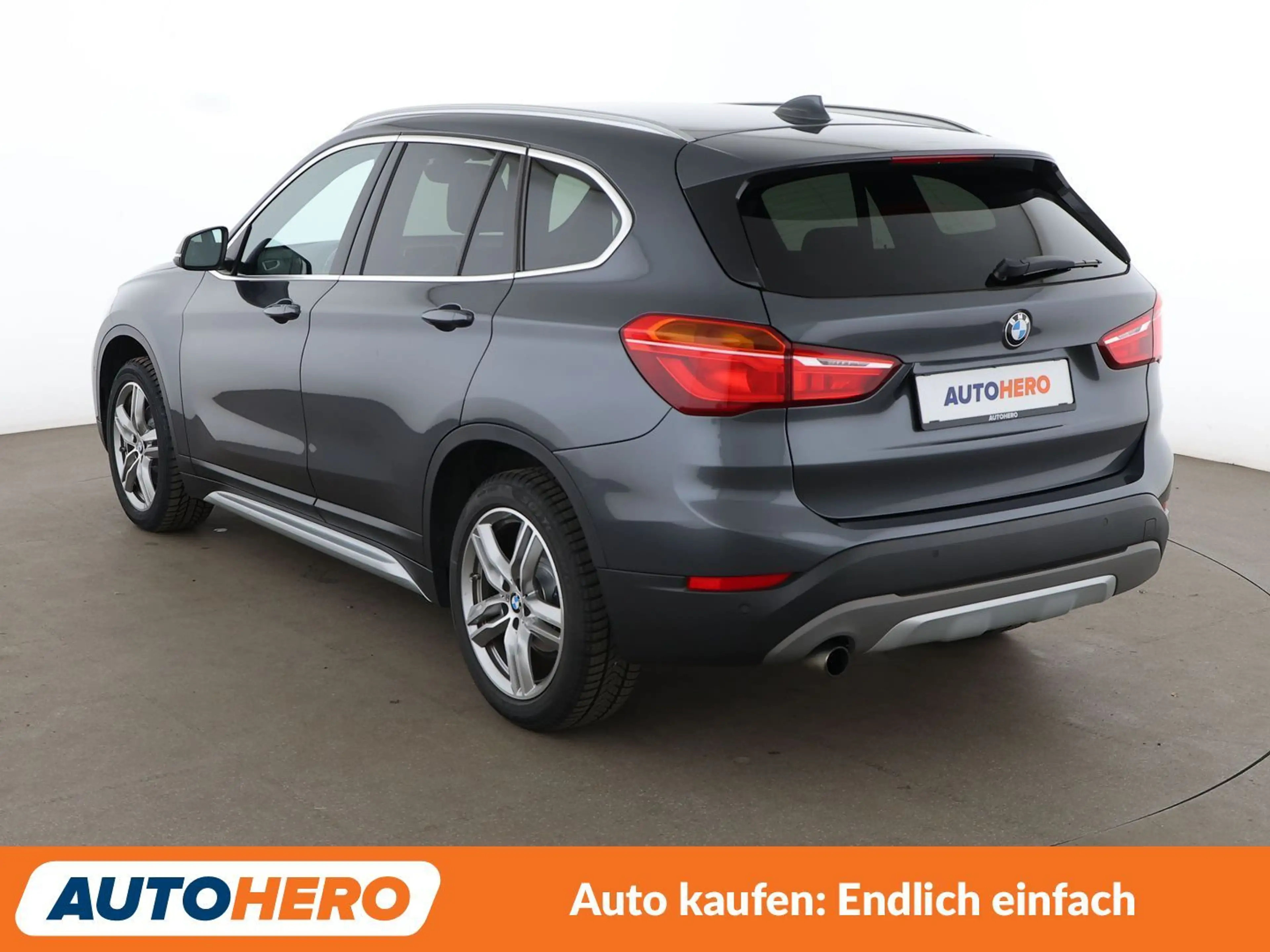 BMW X1 sDrive 18i xLine*NAVI*PDC*TEMPO* — photo 4