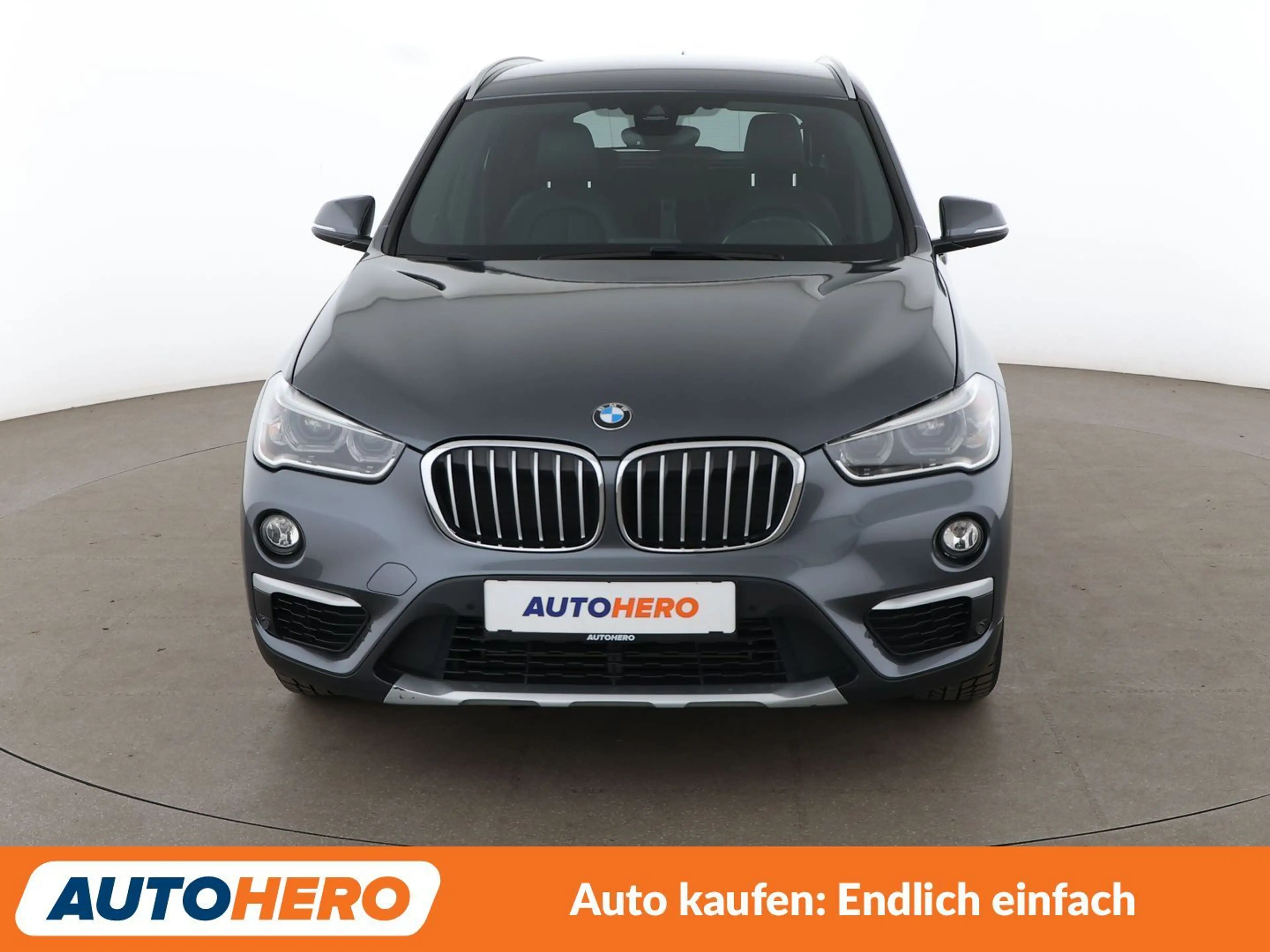 BMW X1 sDrive 18i xLine*NAVI*PDC*TEMPO* — photo 9