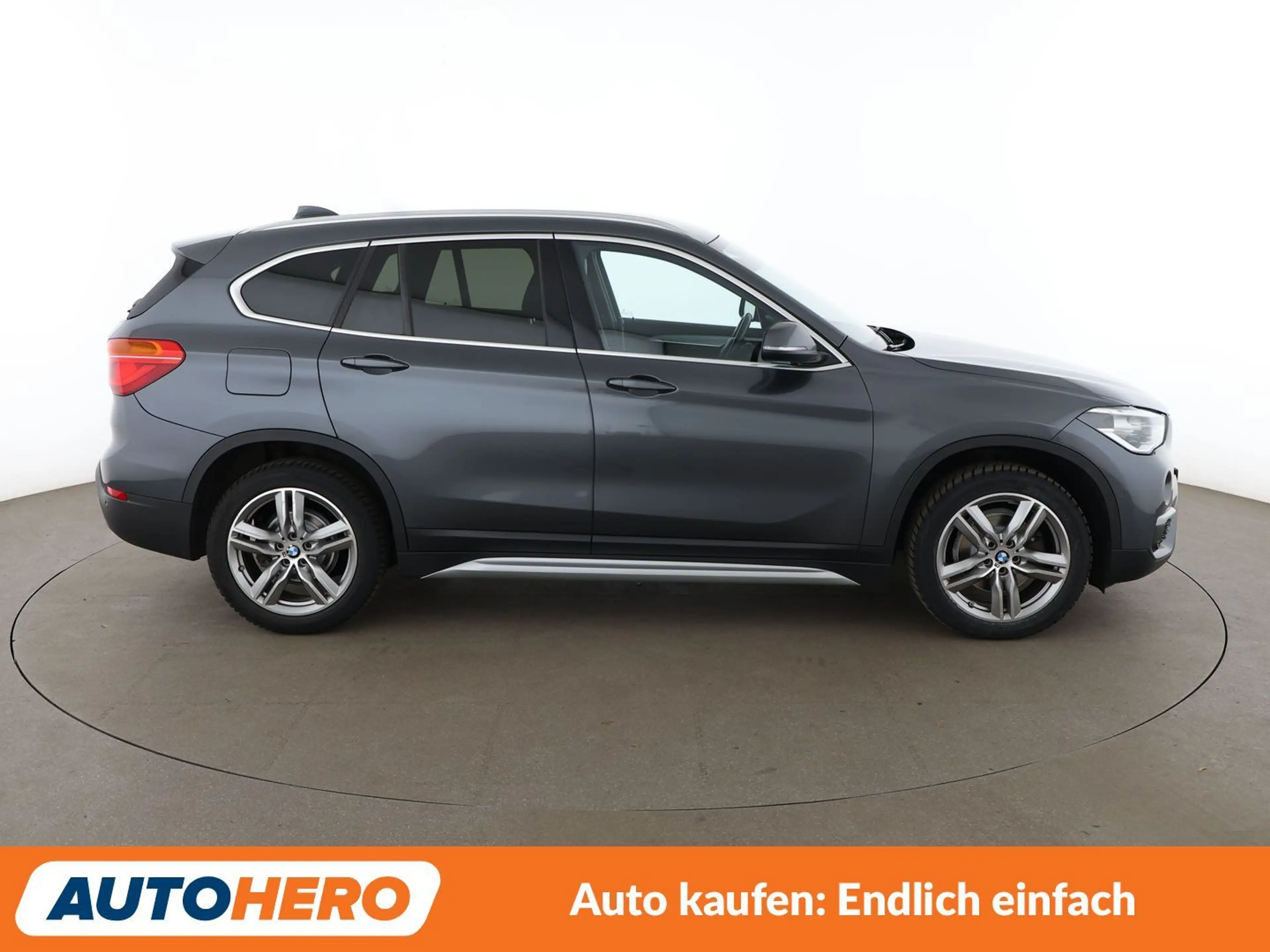BMW X1 sDrive 18i xLine*NAVI*PDC*TEMPO* — photo 7