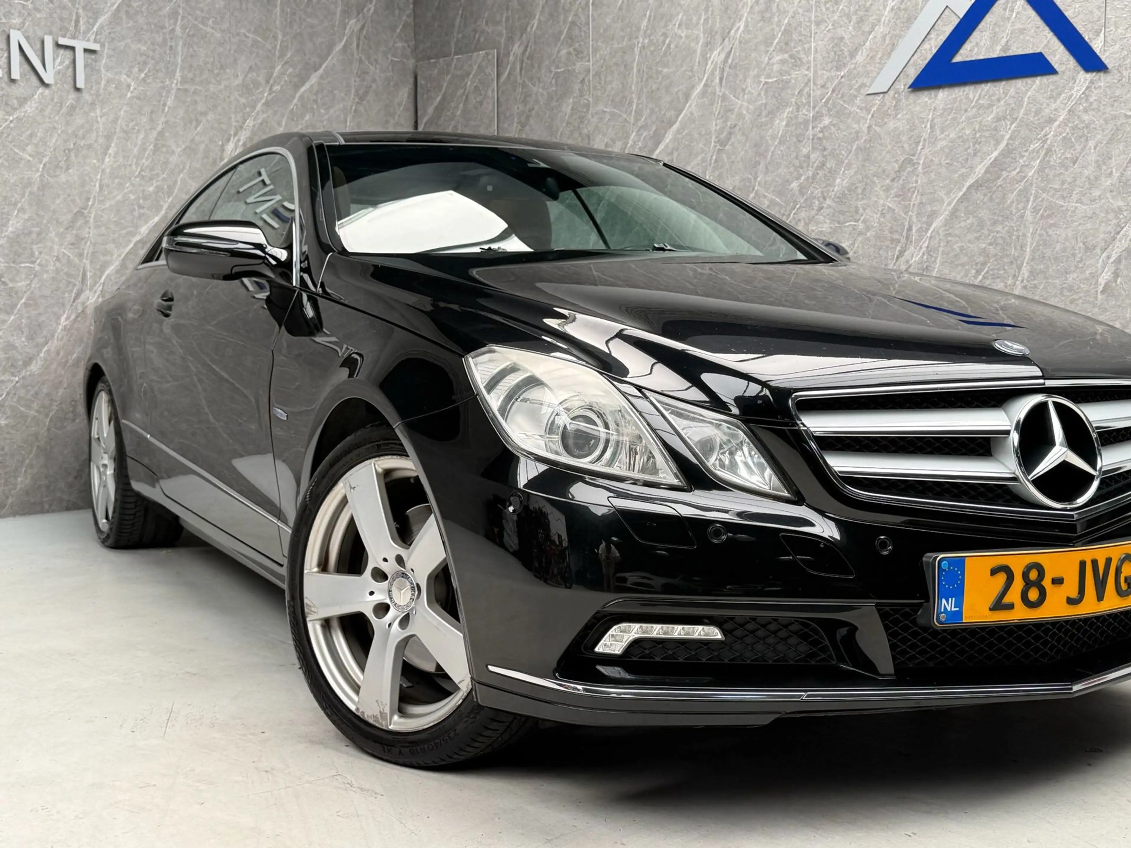 Mercedes-Benz E 350 Coupé CGI 293 PK / NAP / 2e Eigenaar / Panorama / — photo 7