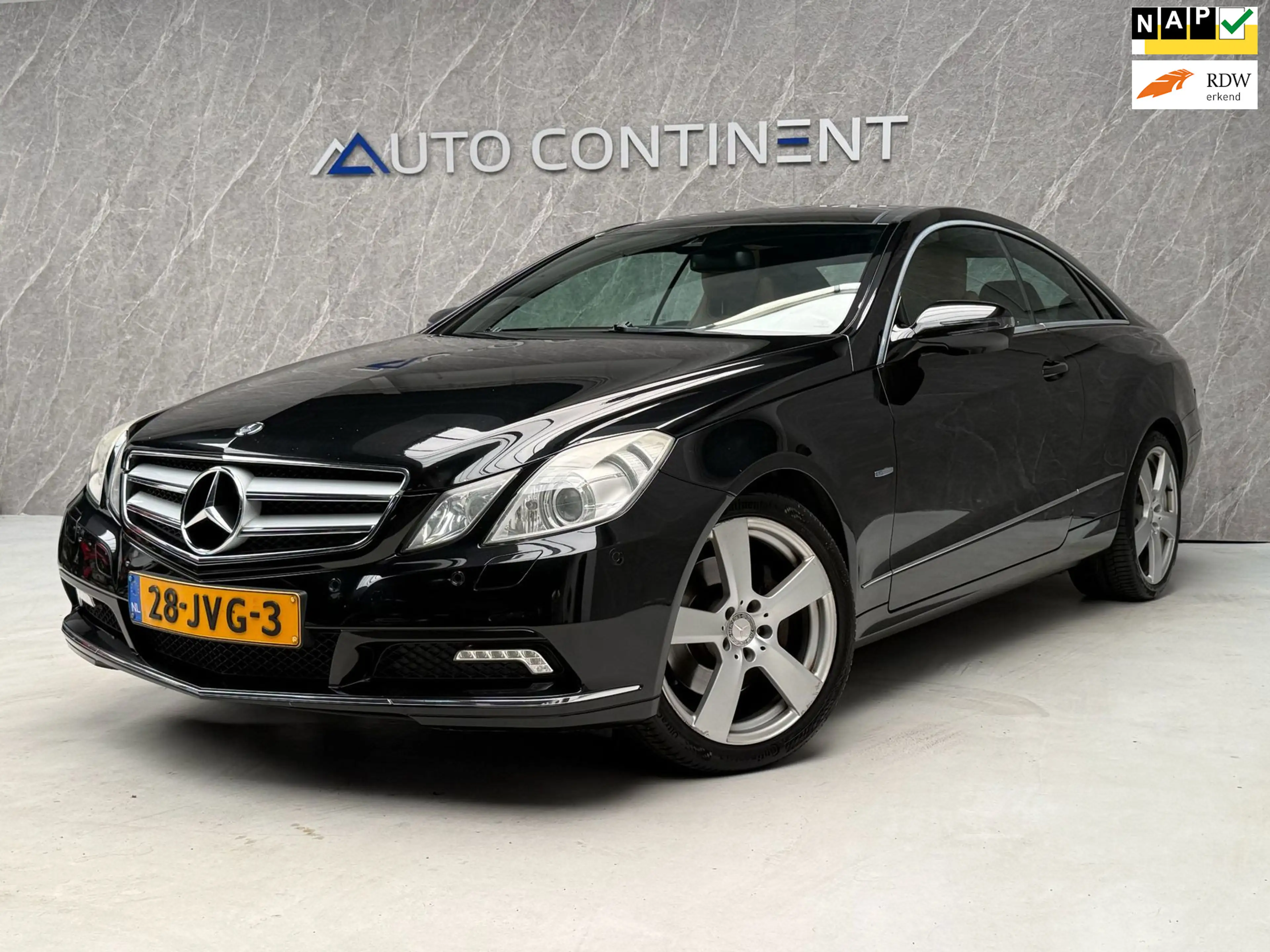 Mercedes-Benz E 350 Coupé CGI 293 PK / NAP / 2e Eigenaar / Panorama /