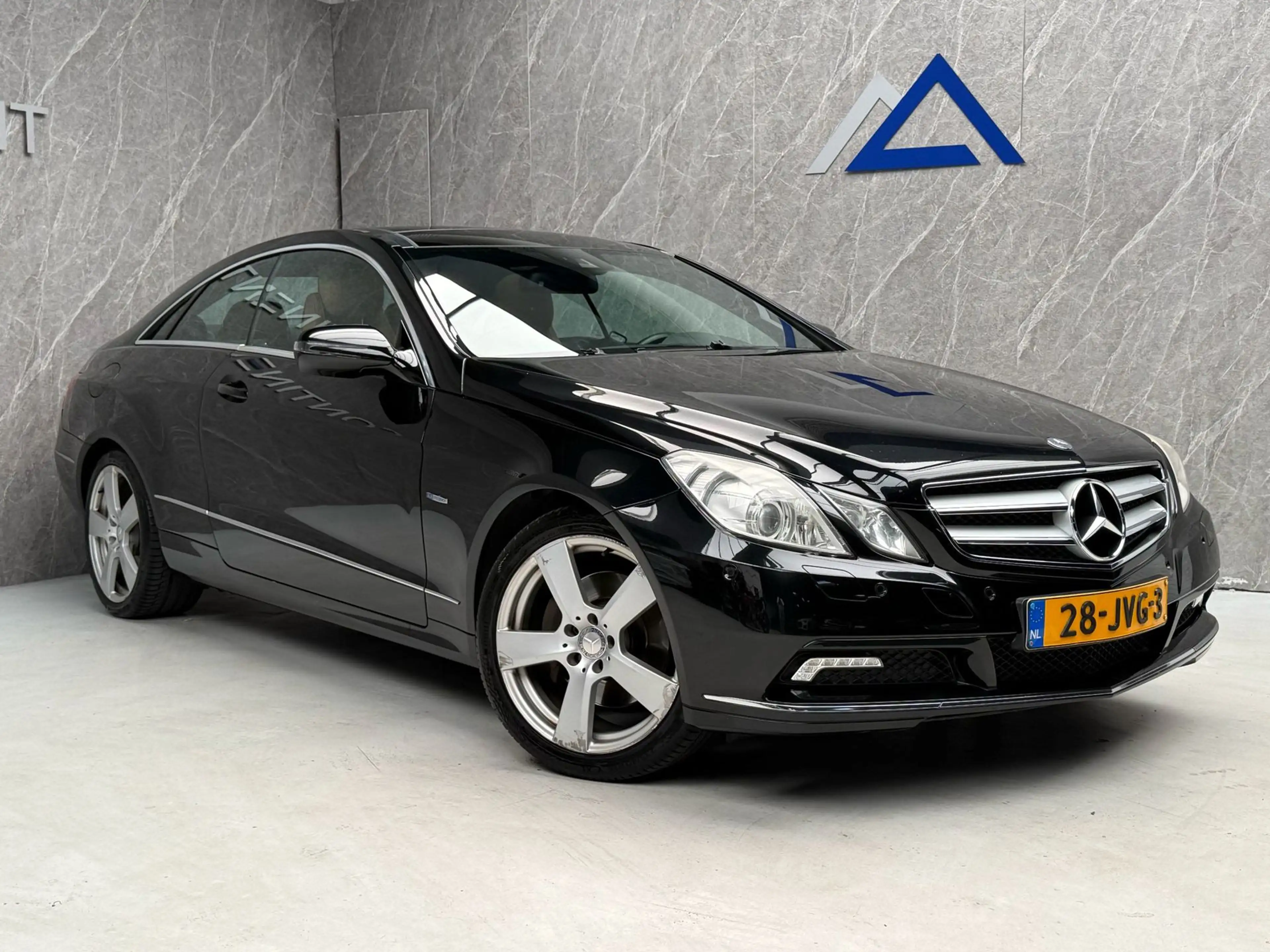Mercedes-Benz E 350 Coupé CGI 293 PK / NAP / 2e Eigenaar / Panorama / — photo 3