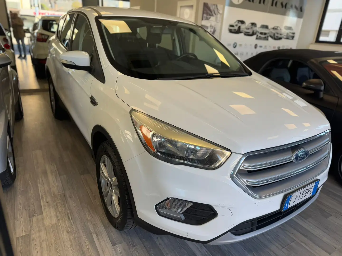 Ford Kuga Kuga 1.5 tdci ST-Line Business s Weiß - 2