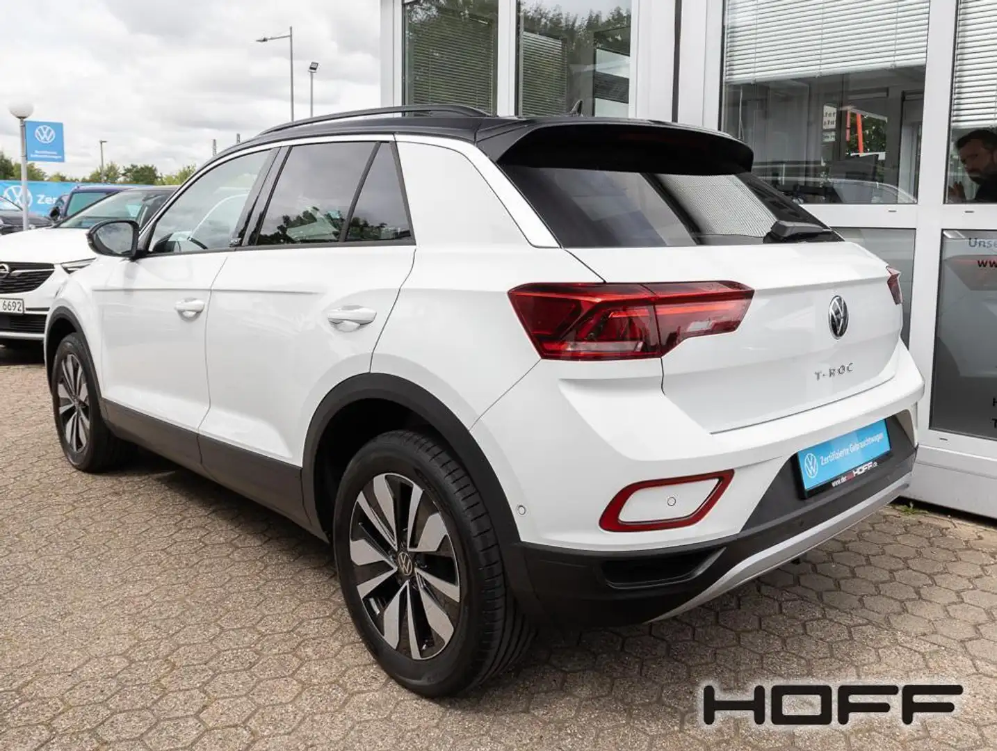 Volkswagen T-Roc 1.5 TSI DSG Move AHK KAMERA NAVI Weiß - 2