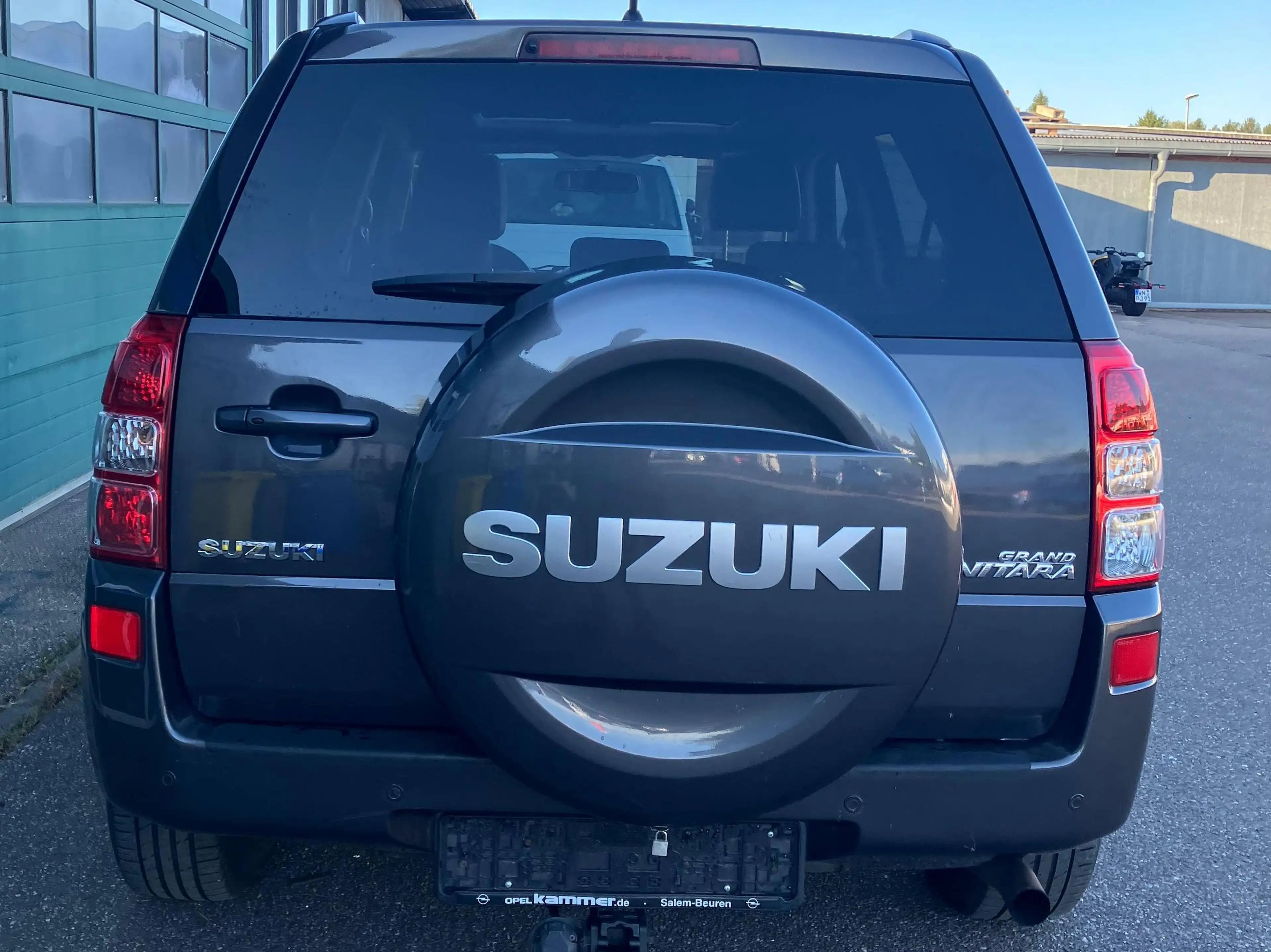 Suzuki Grand Vitara 2.4 VVT Club (5-trg.) Automatik Leder SD Xenon AHK — photo 9